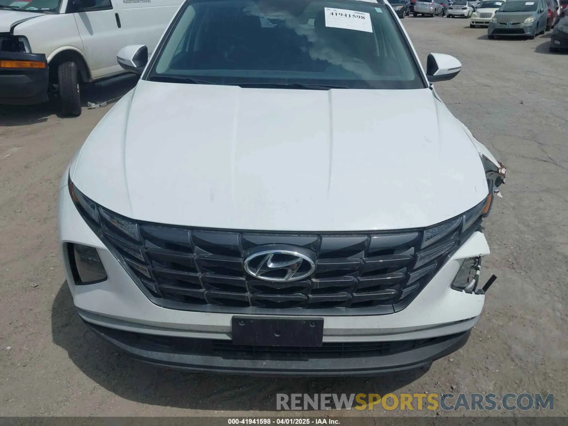 12 Фотография поврежденного автомобиля 5NMJBCAE5PH221713 HYUNDAI TUCSON 2023