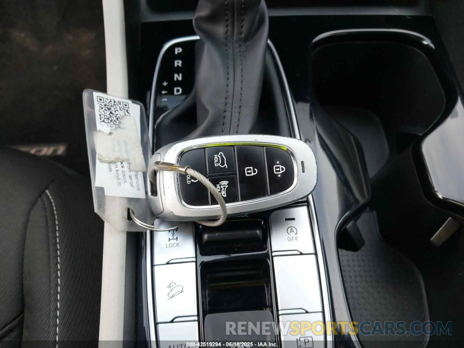 11 Photograph of a damaged car 5NMJBCAE5PH263198 HYUNDAI TUCSON 2023