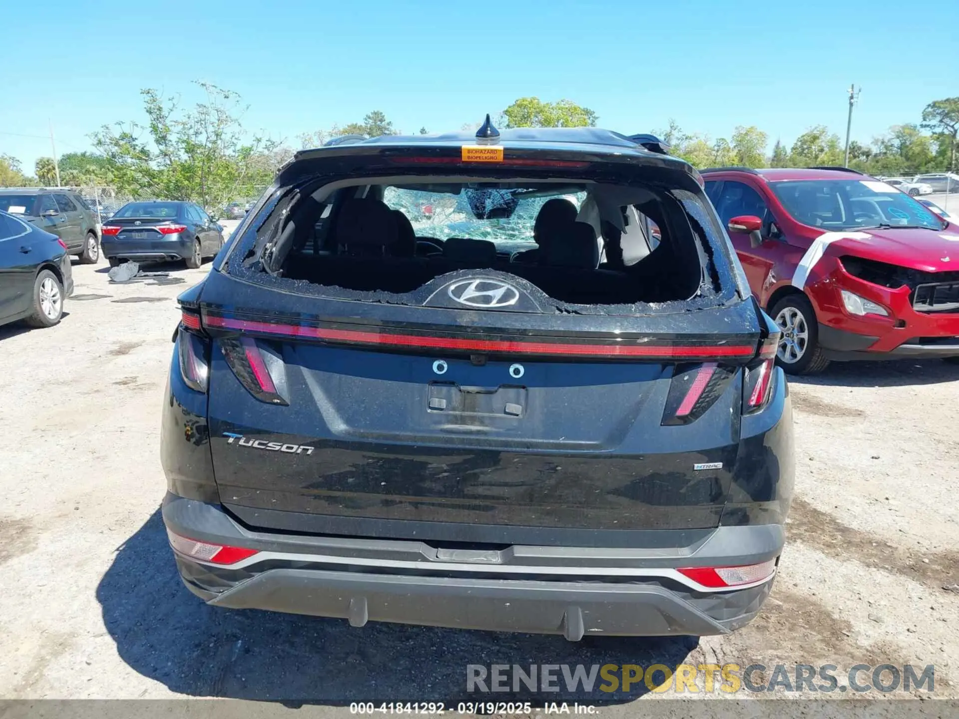15 Photograph of a damaged car 5NMJBCAE6PH236477 HYUNDAI TUCSON 2023