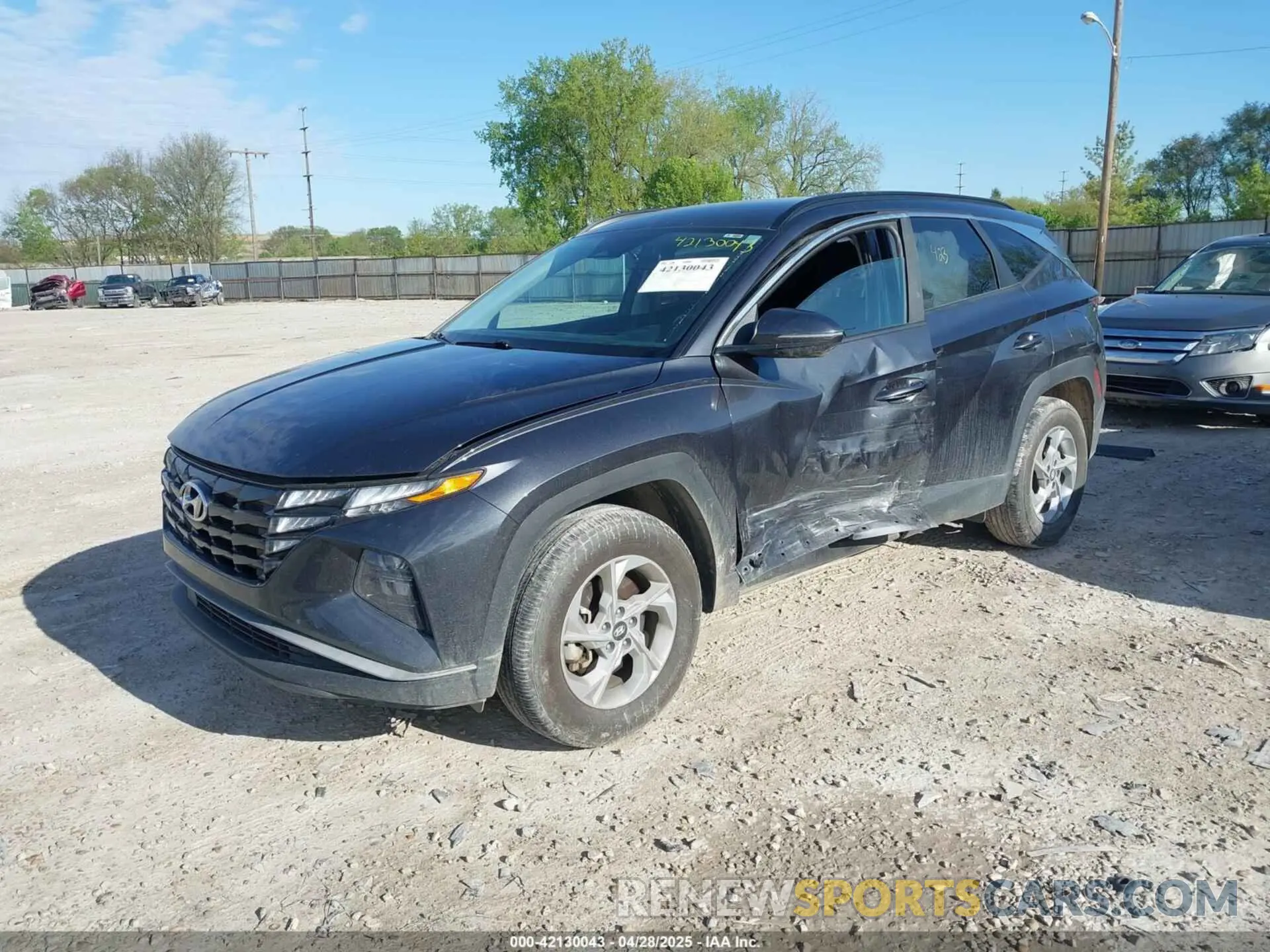2 Photograph of a damaged car 5NMJBCAE6PH294007 HYUNDAI TUCSON 2023