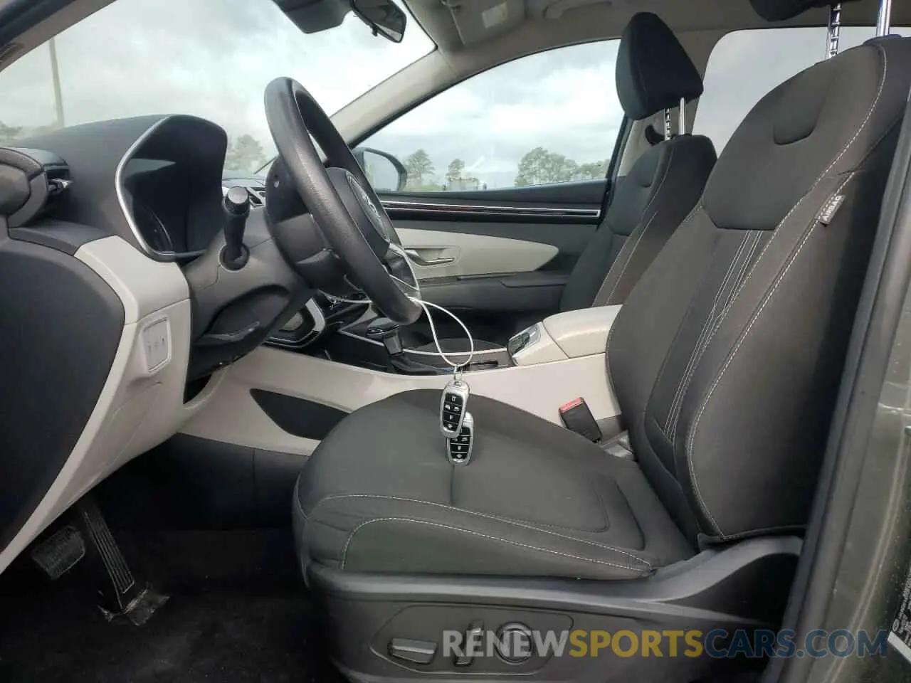 7 Photograph of a damaged car 5NMJBCAE9PH196900 HYUNDAI TUCSON 2023