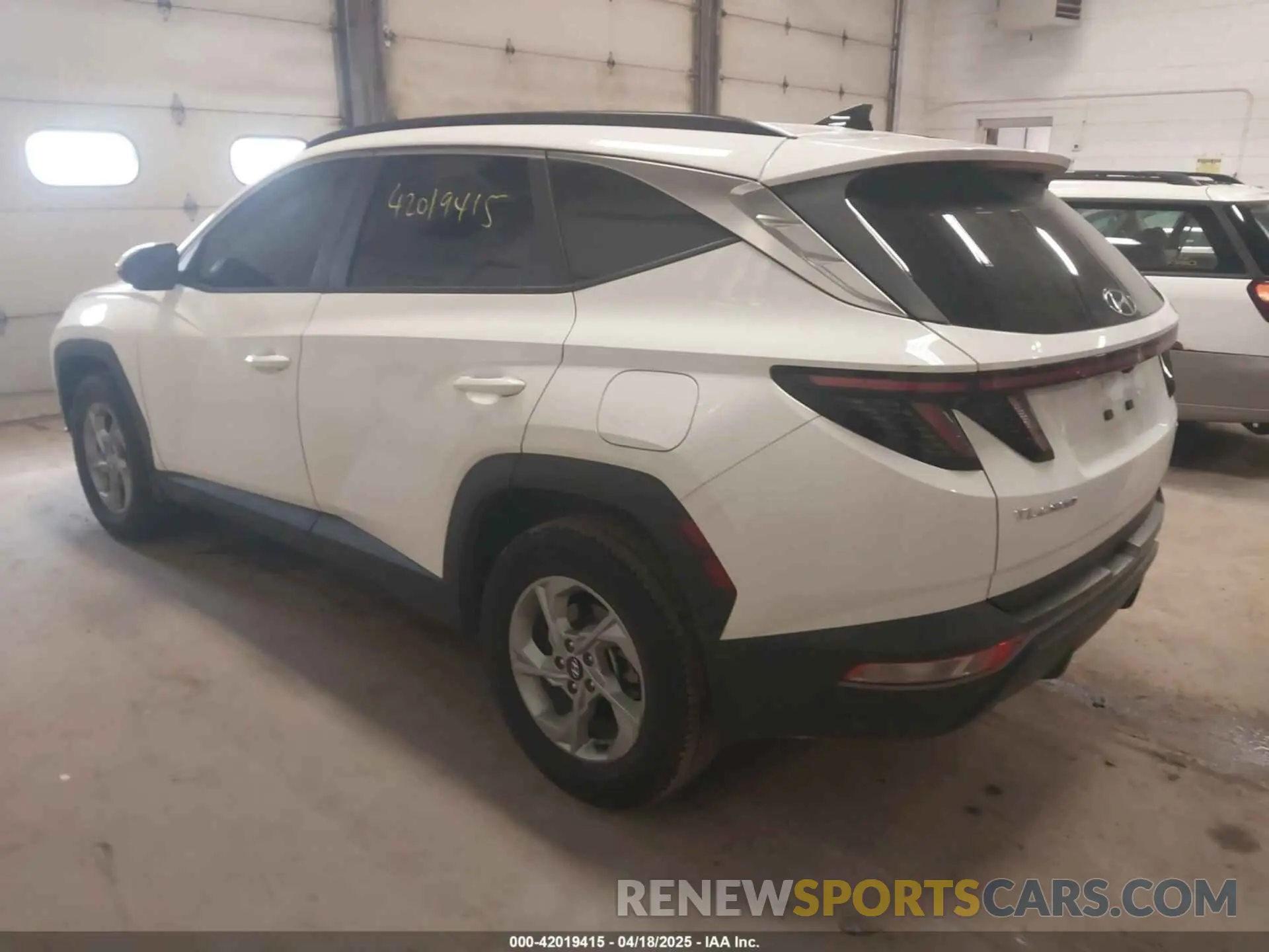 3 Фотография поврежденного автомобиля 5NMJBCAE9PH271742 HYUNDAI TUCSON 2023