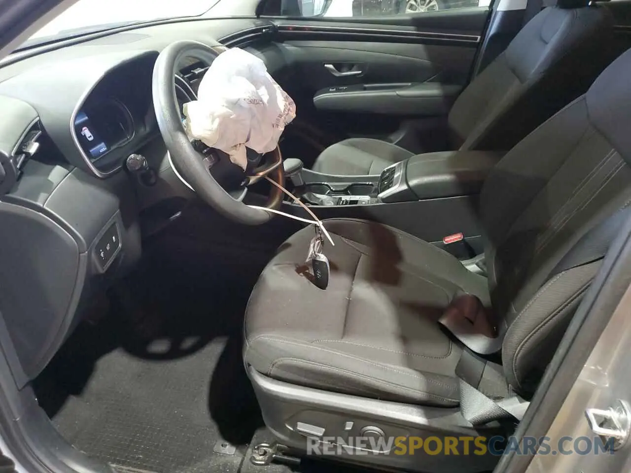 7 Photograph of a damaged car 5NMJBCAE9PH282997 HYUNDAI TUCSON 2023
