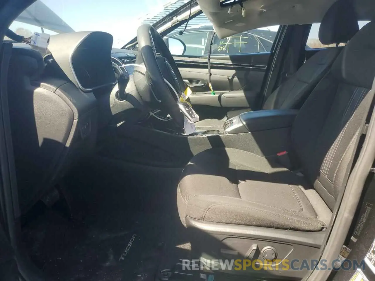 7 Photograph of a damaged car 5NMJBCAEXPH221710 HYUNDAI TUCSON 2023