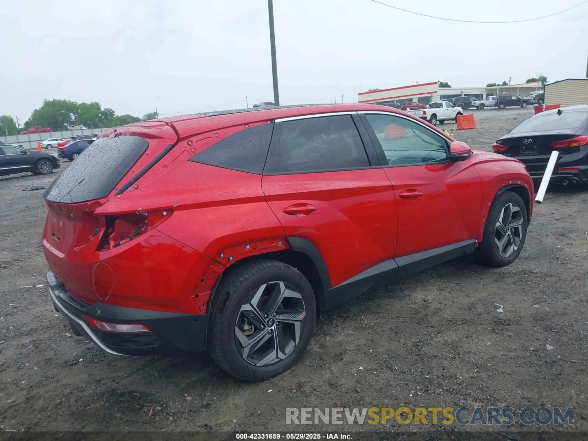 4 Photograph of a damaged car 5NMJE3AE2PH214340 HYUNDAI TUCSON 2023