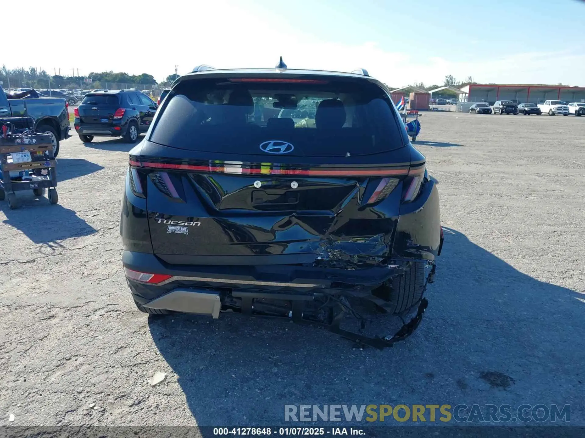 17 Фотография поврежденного автомобиля 5NMJE3AE2PH284372 HYUNDAI TUCSON 2023