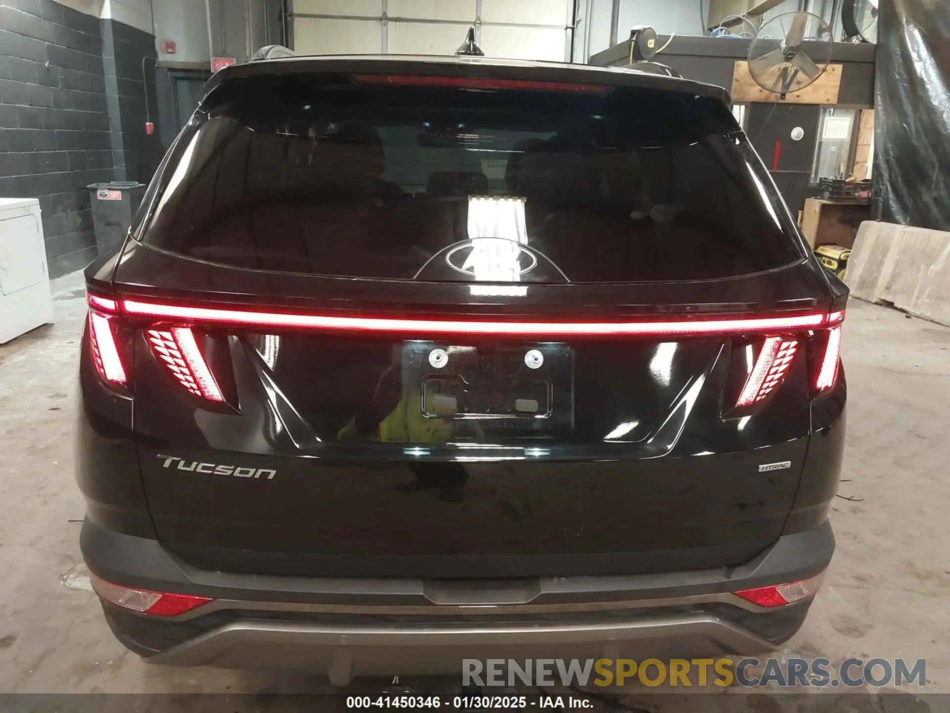 17 Фотография поврежденного автомобиля 5NMJECAE1PH230867 HYUNDAI TUCSON 2023
