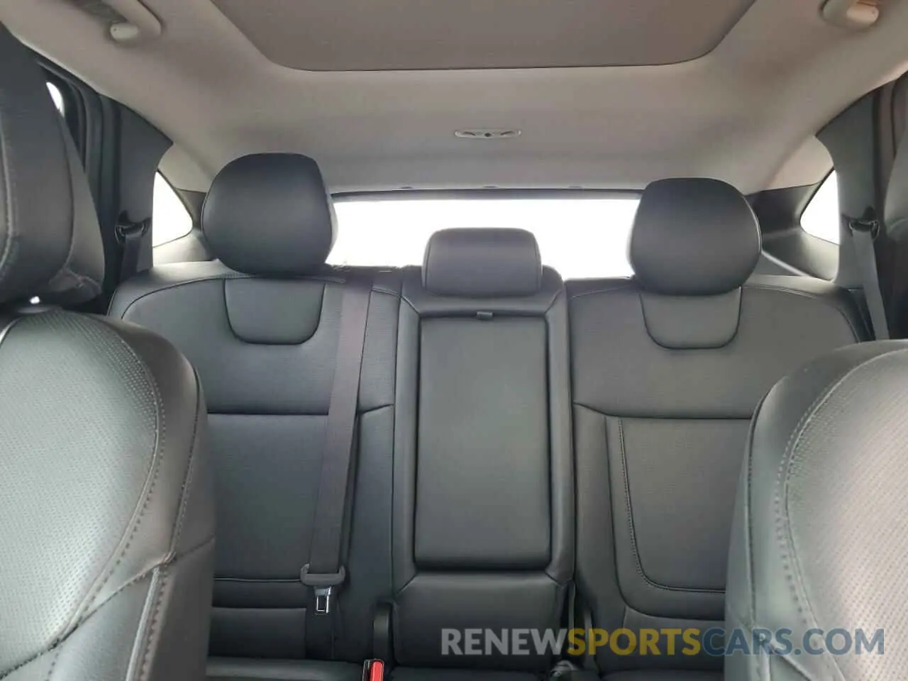 10 Photograph of a damaged car 5NMJECAE2PH228626 HYUNDAI TUCSON 2023