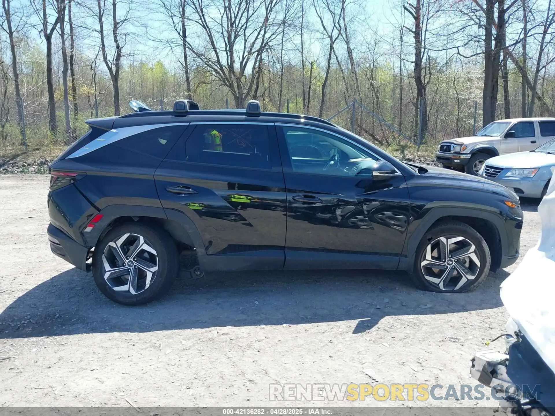 12 Photograph of a damaged car 5NMJECAE3PH191604 HYUNDAI TUCSON 2023
