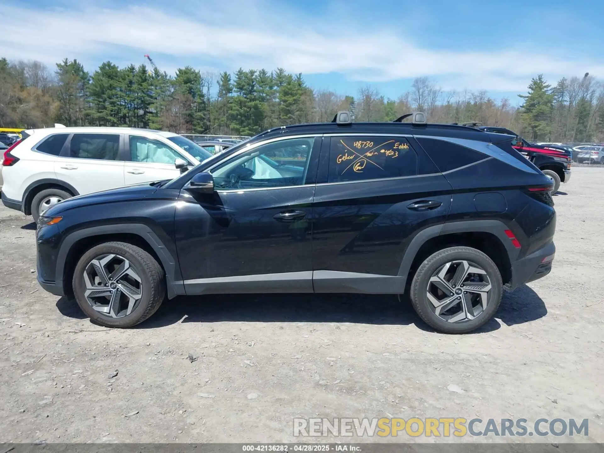 13 Photograph of a damaged car 5NMJECAE3PH191604 HYUNDAI TUCSON 2023