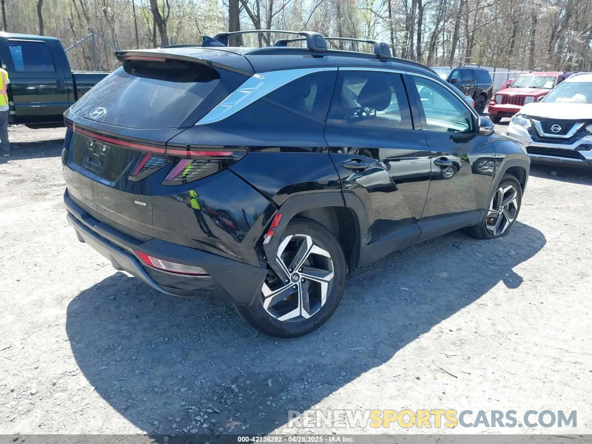 4 Photograph of a damaged car 5NMJECAE3PH191604 HYUNDAI TUCSON 2023