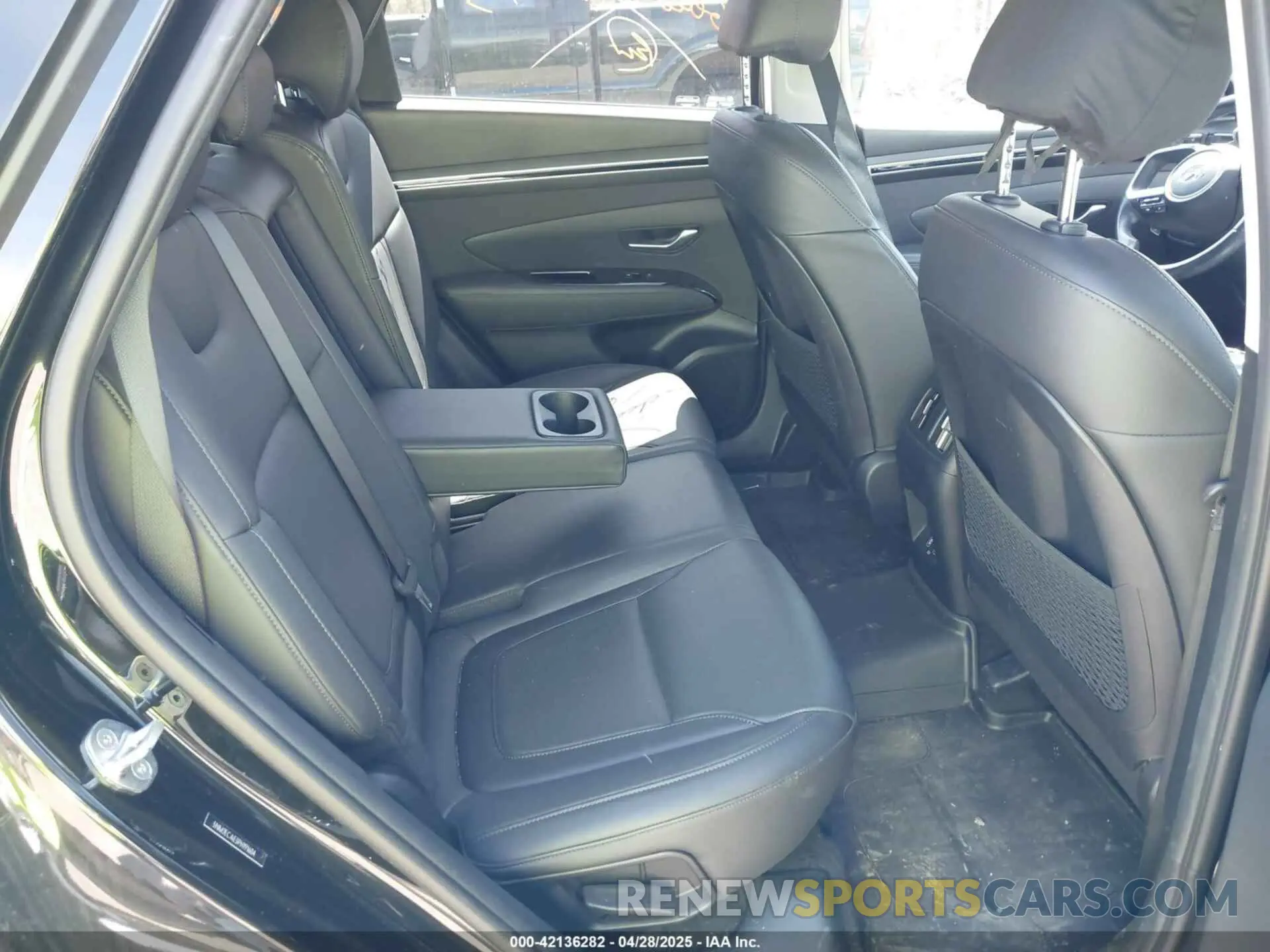 8 Photograph of a damaged car 5NMJECAE3PH191604 HYUNDAI TUCSON 2023