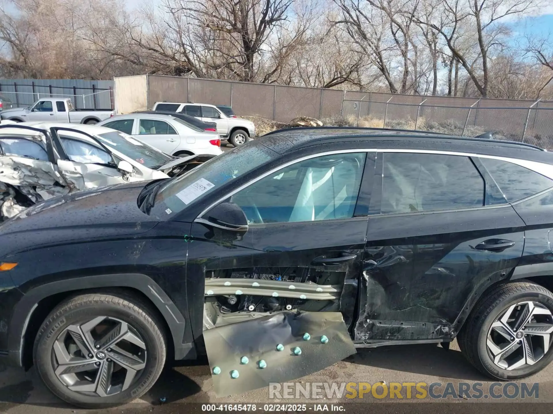 14 Photograph of a damaged car 5NMJECAE7PH213698 HYUNDAI TUCSON 2023