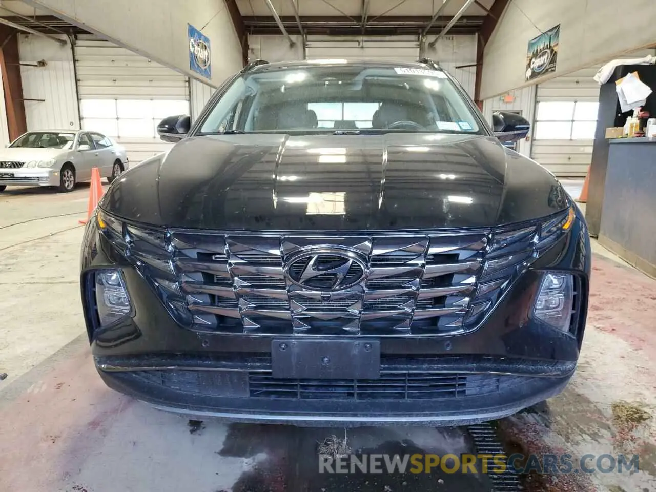 5 Photograph of a damaged car 5NMJECAE8PH279130 HYUNDAI TUCSON 2023