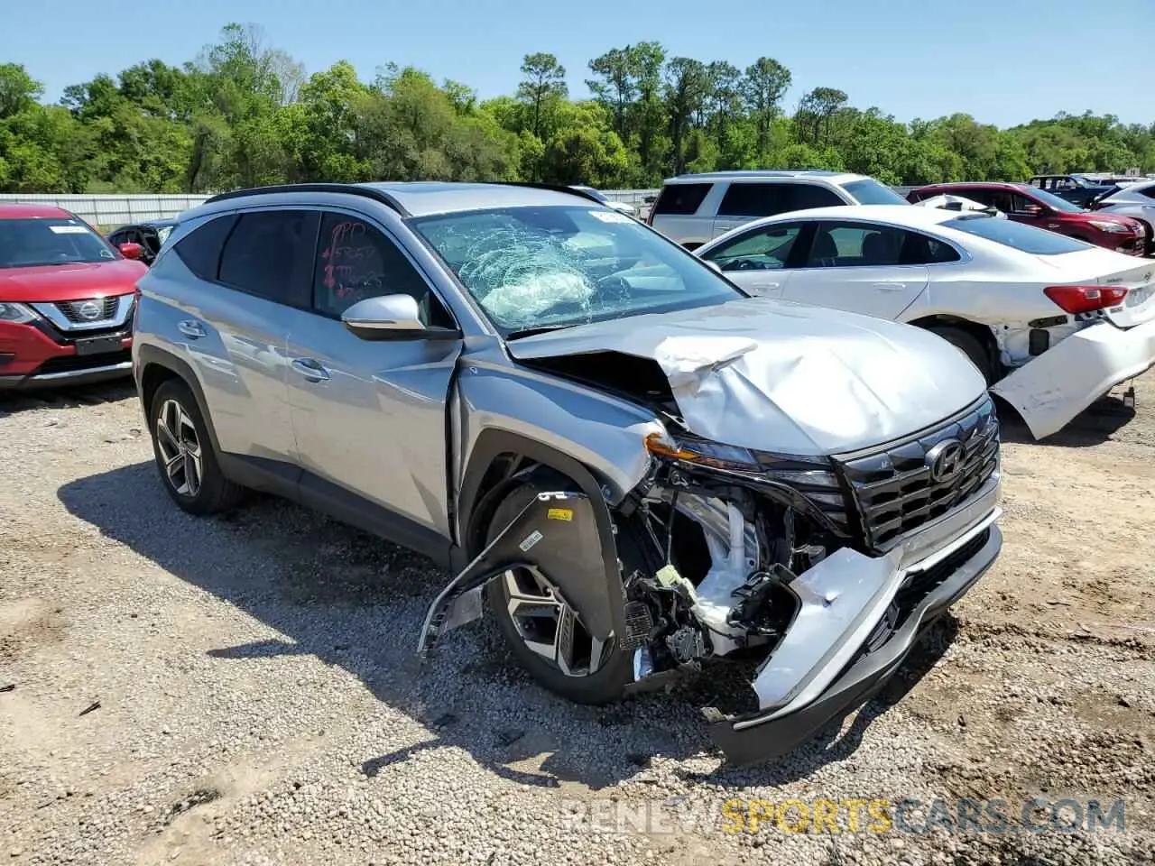 4 Photograph of a damaged car 5NMJF3AE2PH269111 HYUNDAI TUCSON 2023