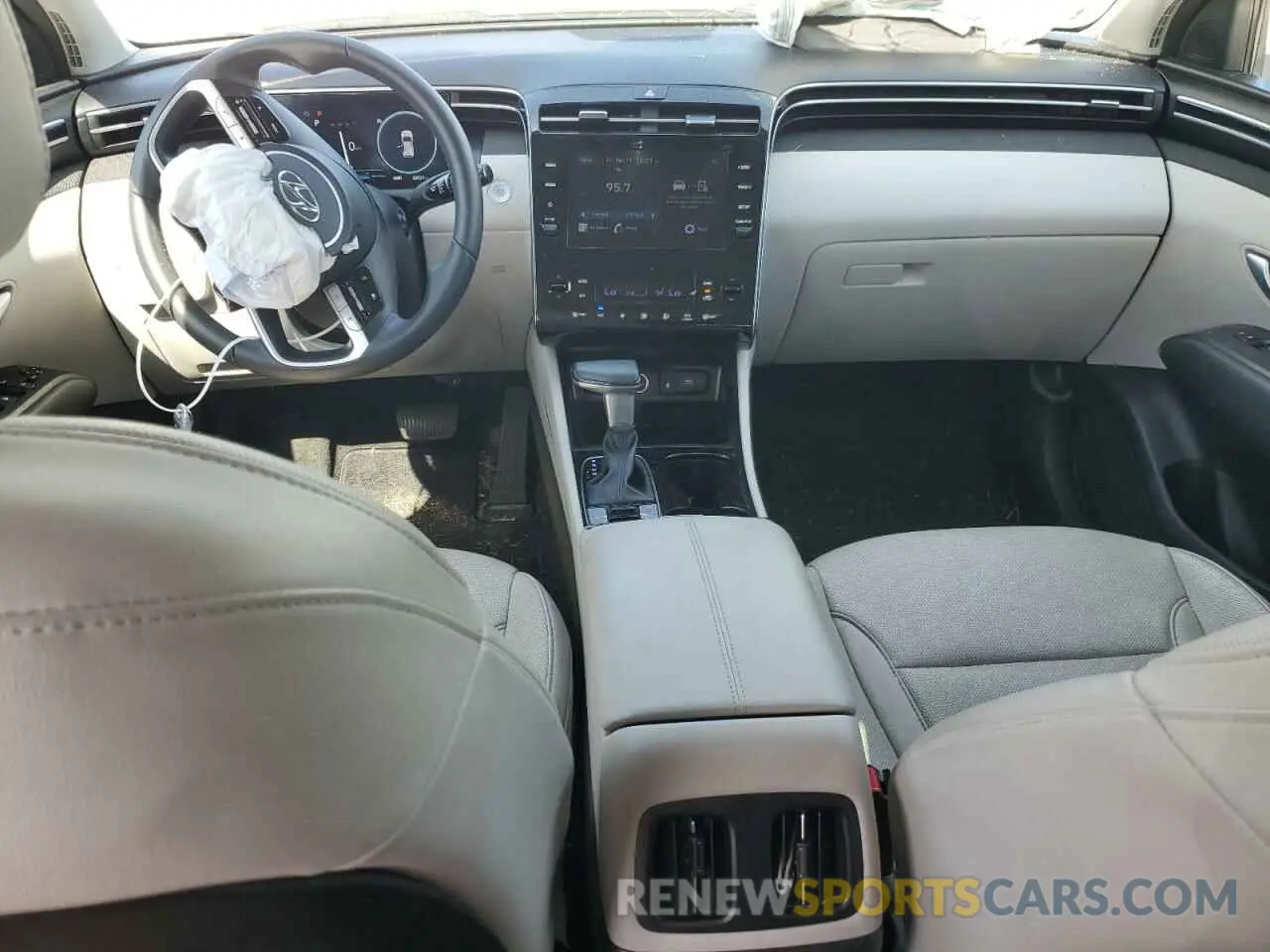 8 Photograph of a damaged car 5NMJF3AE2PH269111 HYUNDAI TUCSON 2023