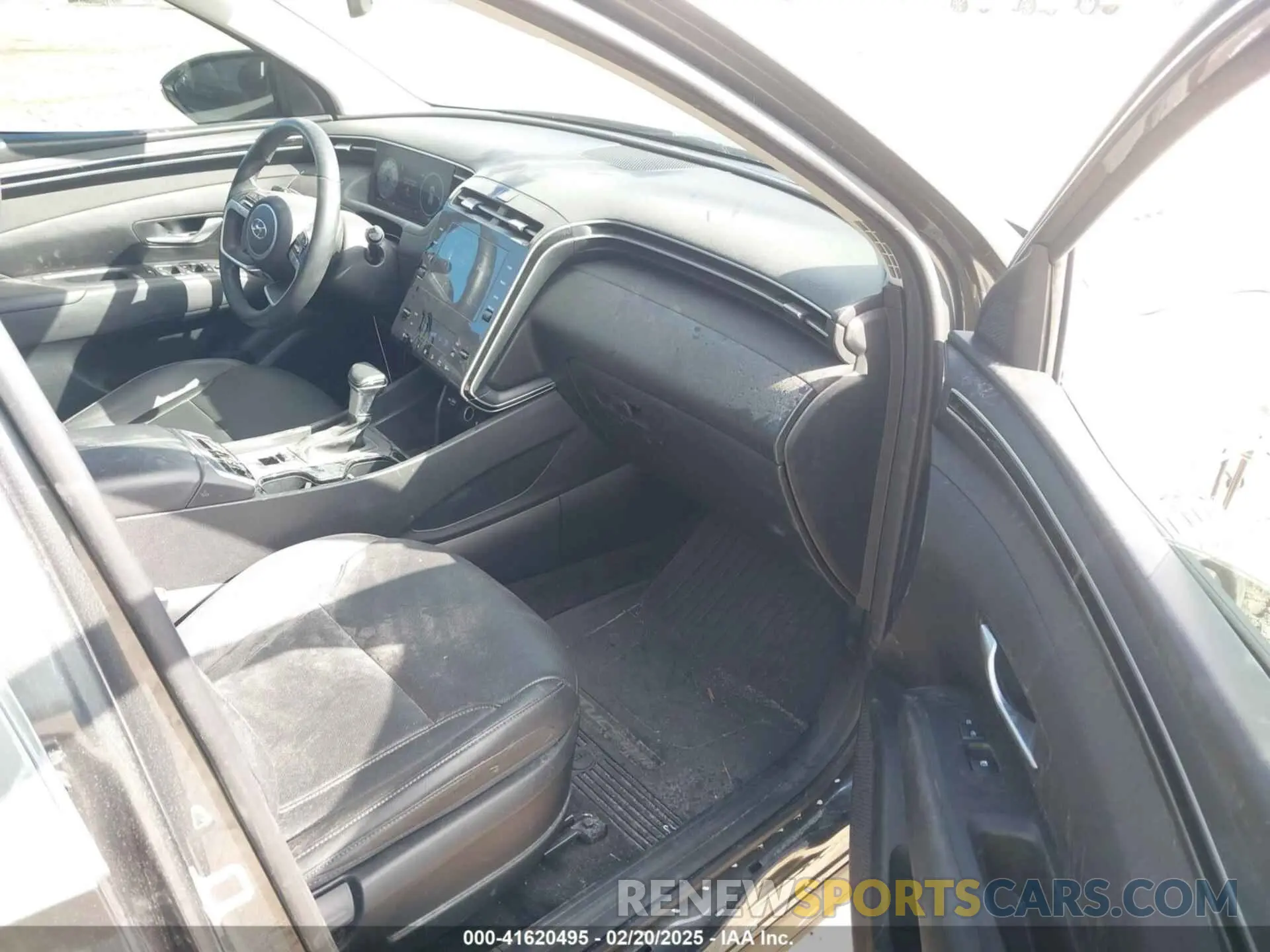 5 Photograph of a damaged car 5NMJF3AE3PH280019 HYUNDAI TUCSON 2023