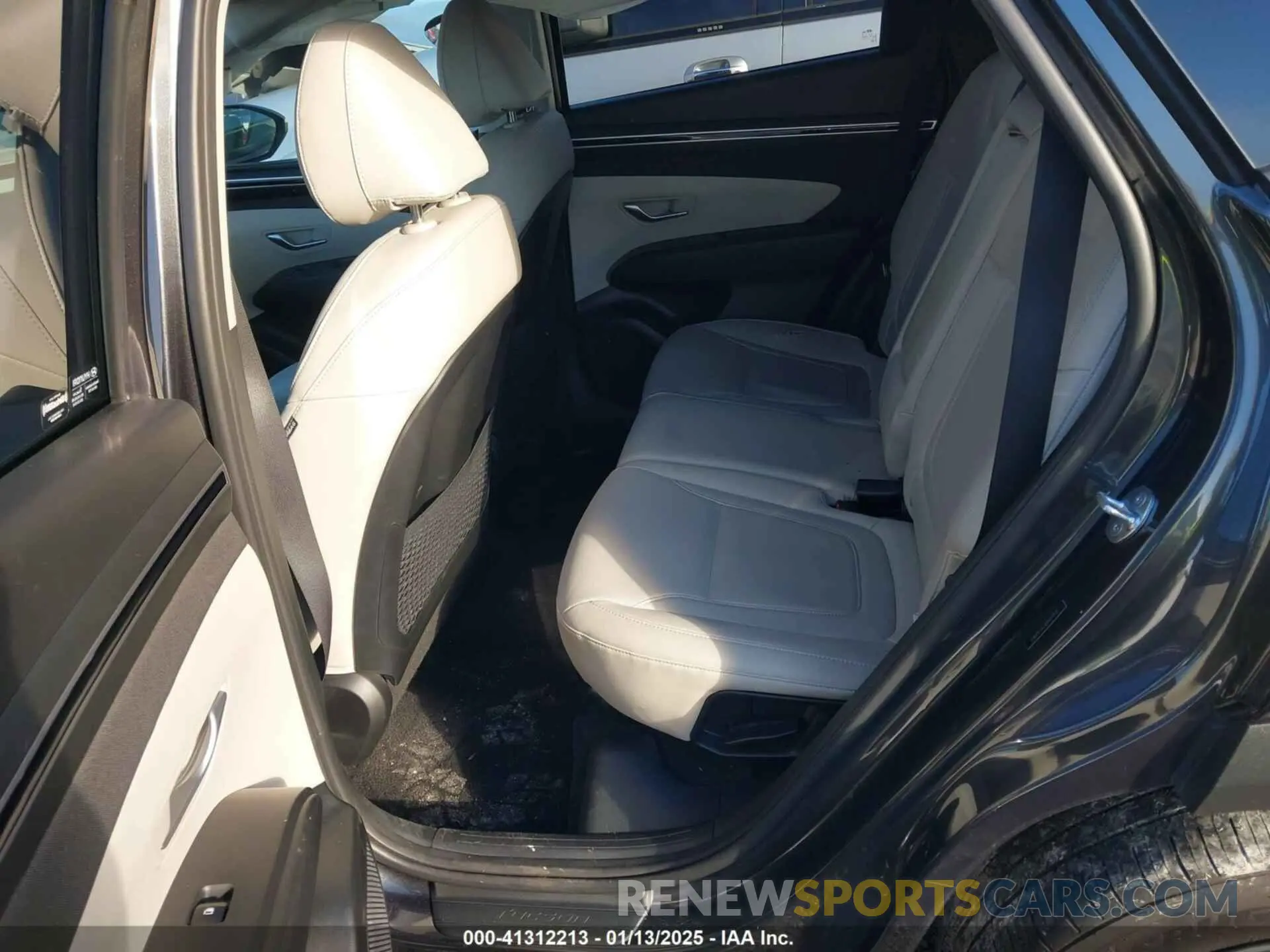 8 Фотография поврежденного автомобиля 5NMJF3AE4PH279512 HYUNDAI TUCSON 2023