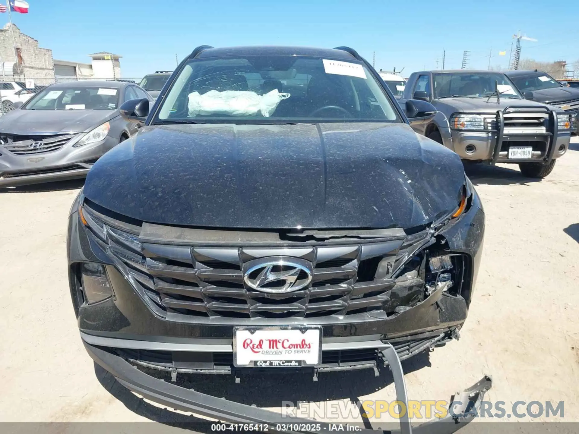 12 Photograph of a damaged car 5NMJF3AE5PH237043 HYUNDAI TUCSON 2023
