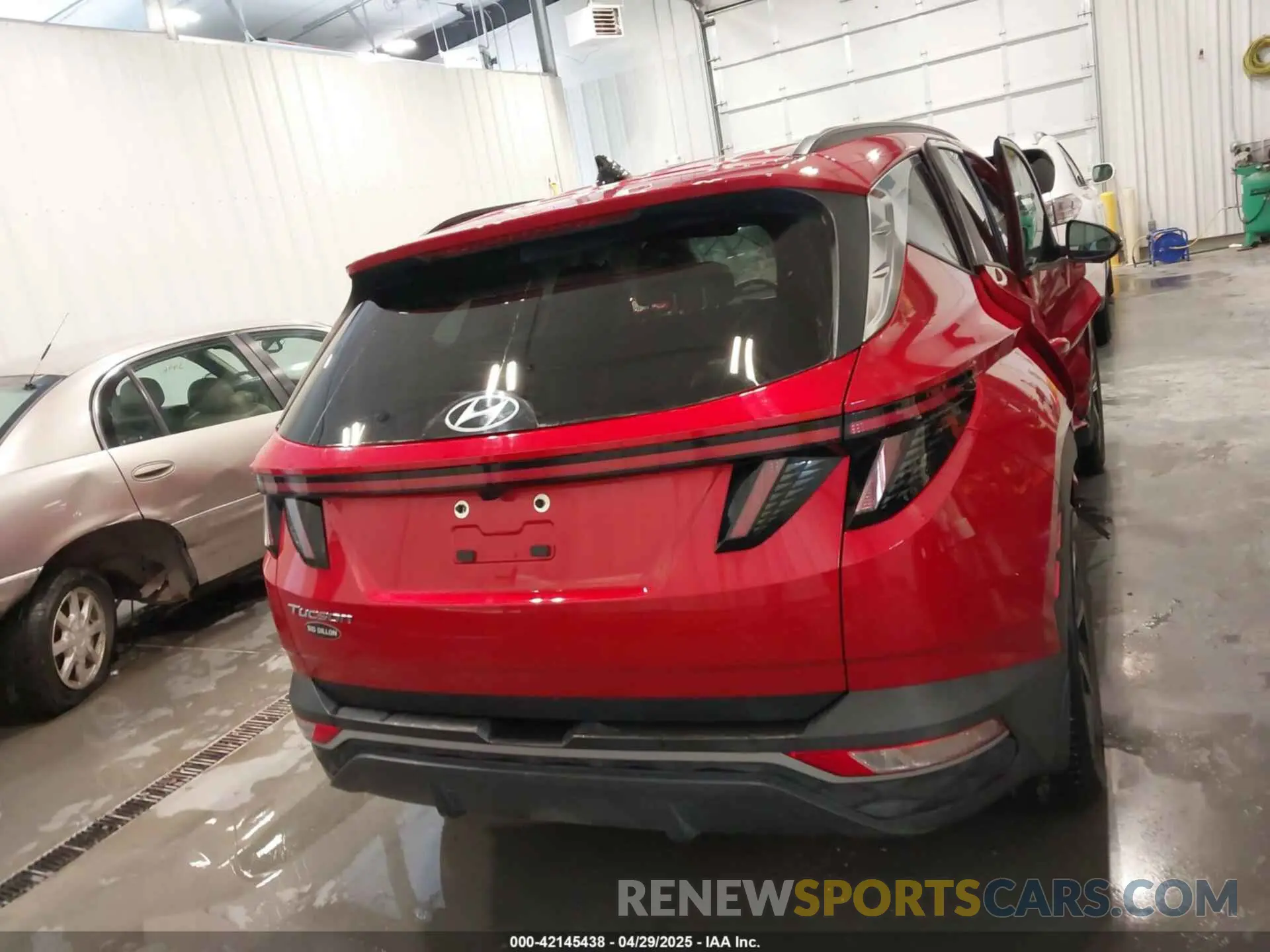 17 Фотография поврежденного автомобиля 5NMJF3AE8PH186380 HYUNDAI TUCSON 2023