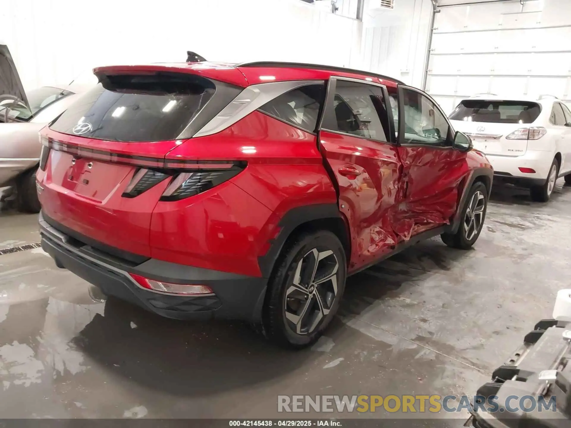 4 Фотография поврежденного автомобиля 5NMJF3AE8PH186380 HYUNDAI TUCSON 2023