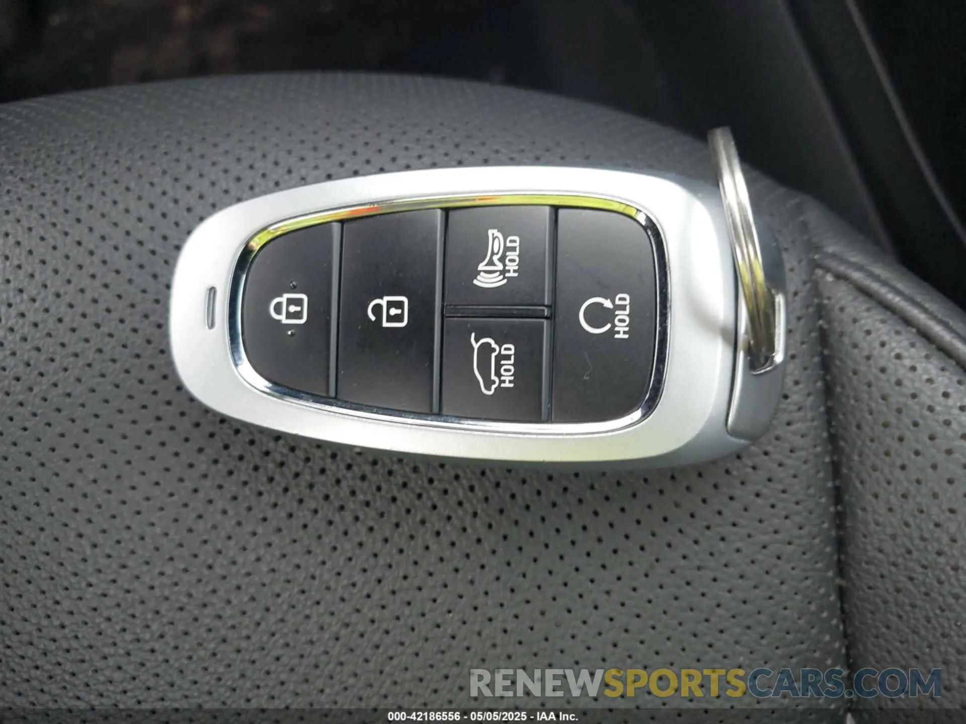 11 Photograph of a damaged car 5NMJFCAE1PH279063 HYUNDAI TUCSON 2023