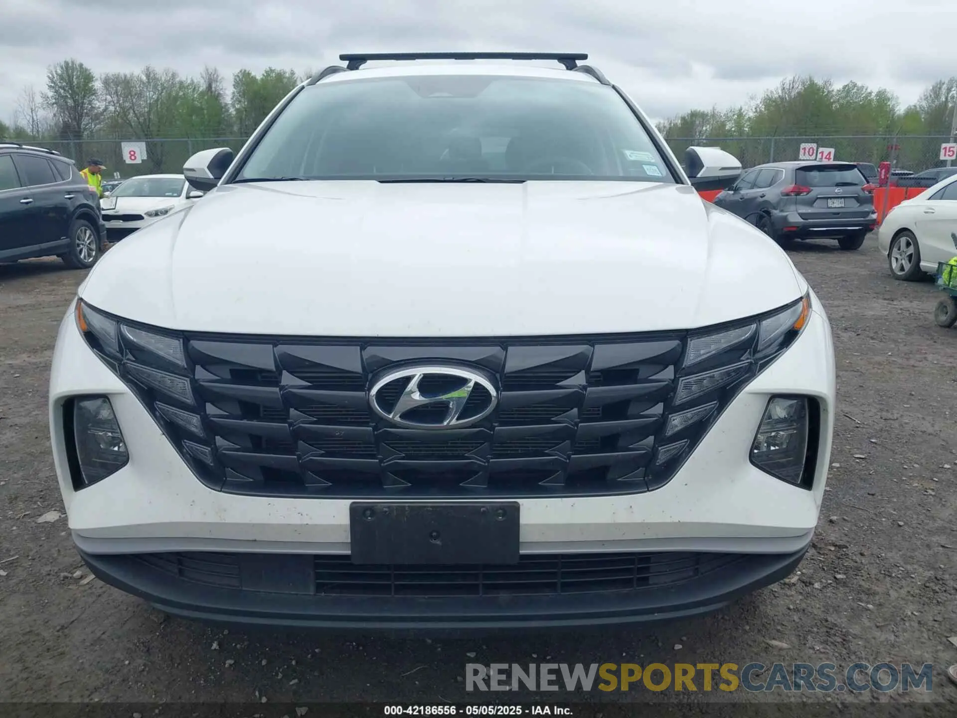 13 Photograph of a damaged car 5NMJFCAE1PH279063 HYUNDAI TUCSON 2023