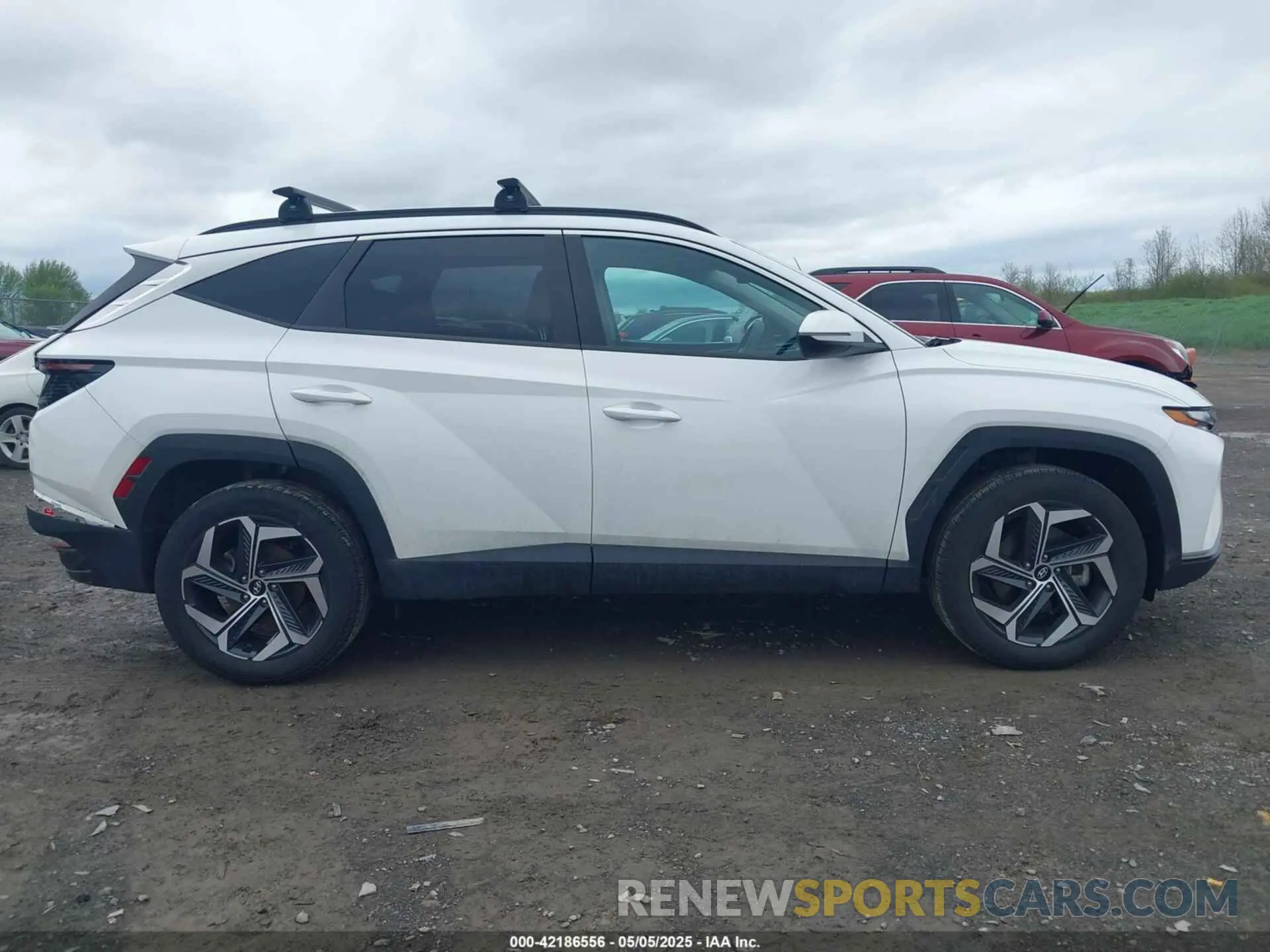 14 Photograph of a damaged car 5NMJFCAE1PH279063 HYUNDAI TUCSON 2023
