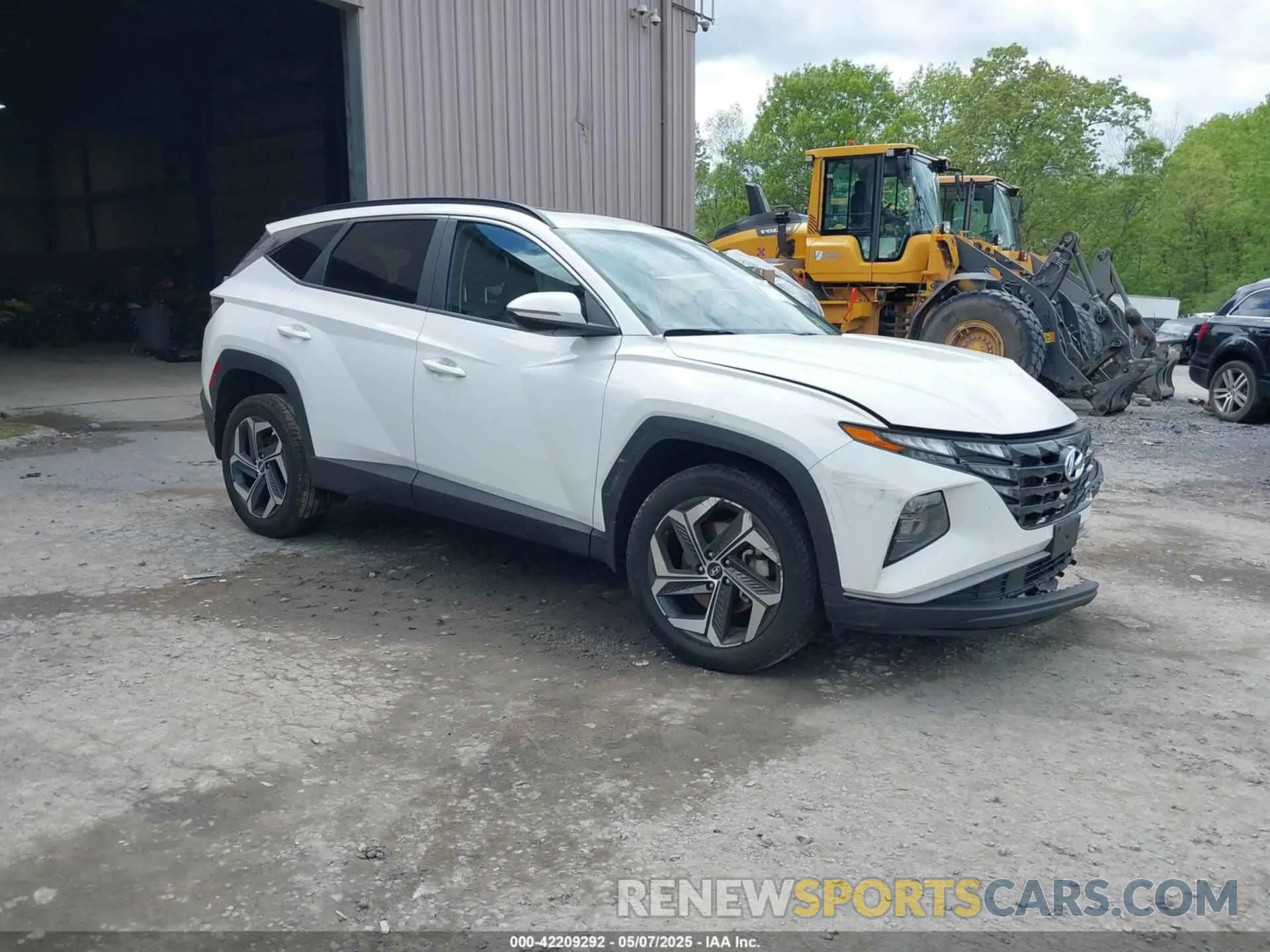 1 Photograph of a damaged car 5NMJFCAE2PH280903 HYUNDAI TUCSON 2023