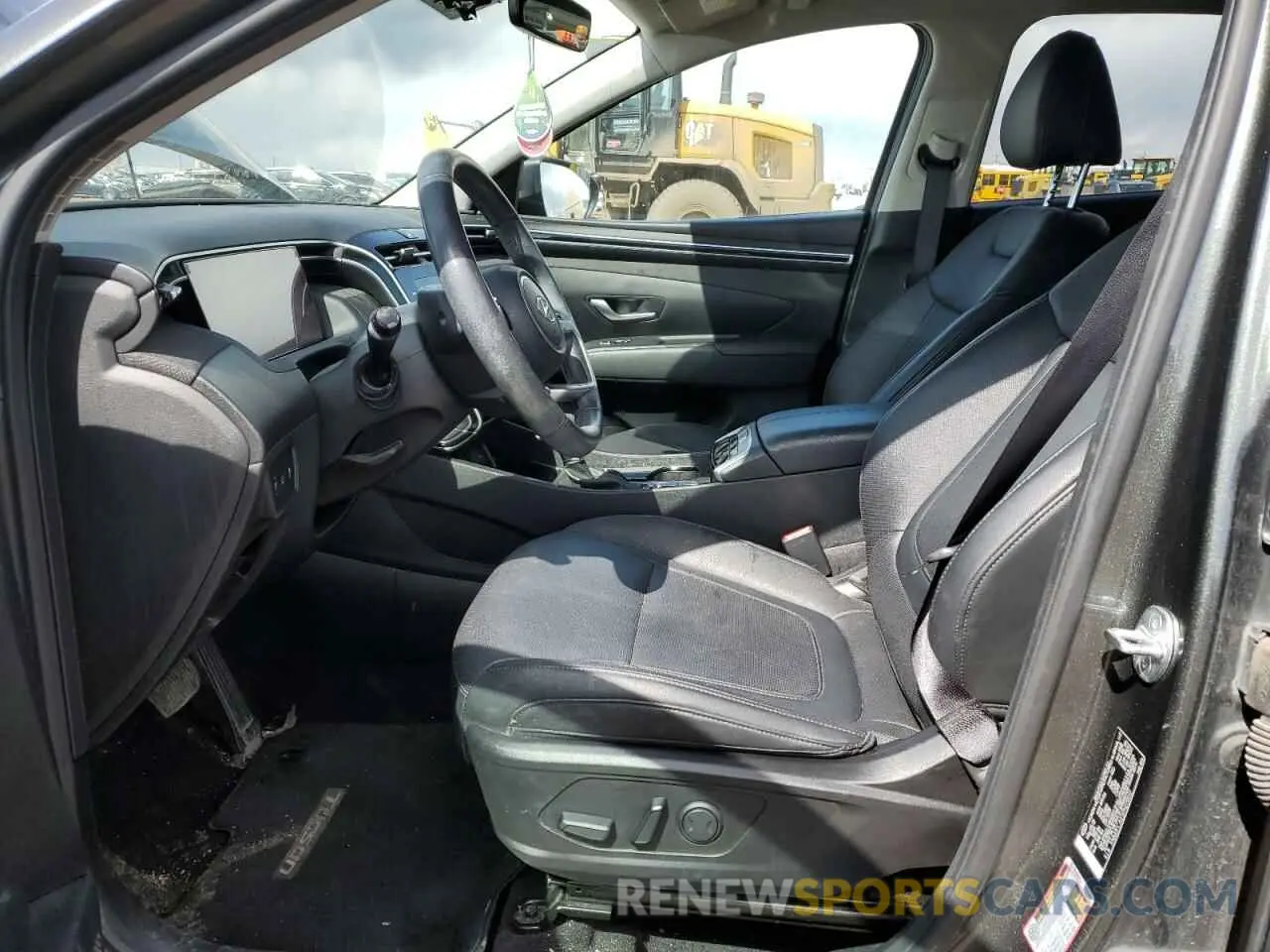 7 Photograph of a damaged car 5NMJFCAE5PH270012 HYUNDAI TUCSON 2023