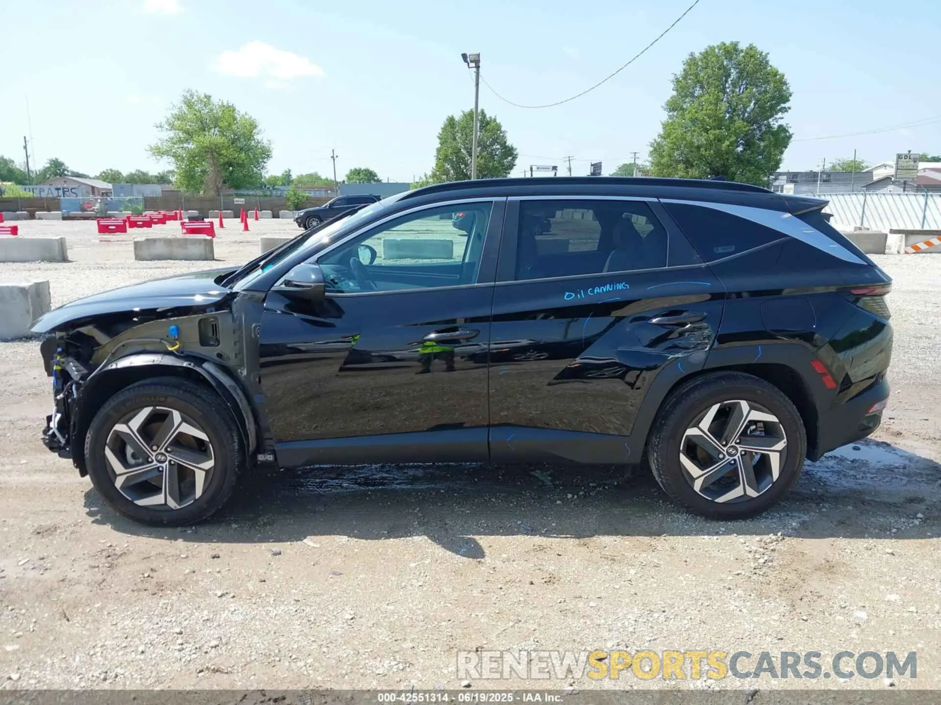 15 Photograph of a damaged car 5NMJFCAE6PH208148 HYUNDAI TUCSON 2023