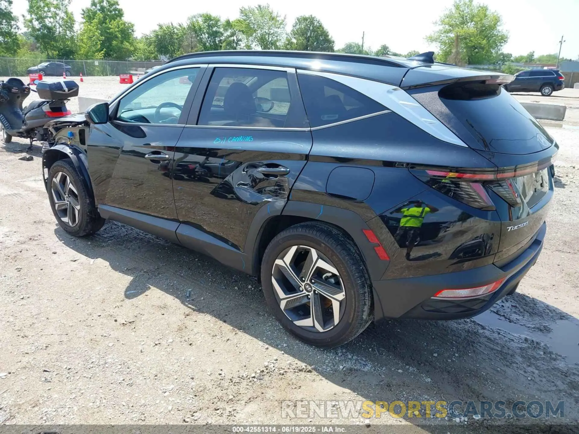 3 Photograph of a damaged car 5NMJFCAE6PH208148 HYUNDAI TUCSON 2023