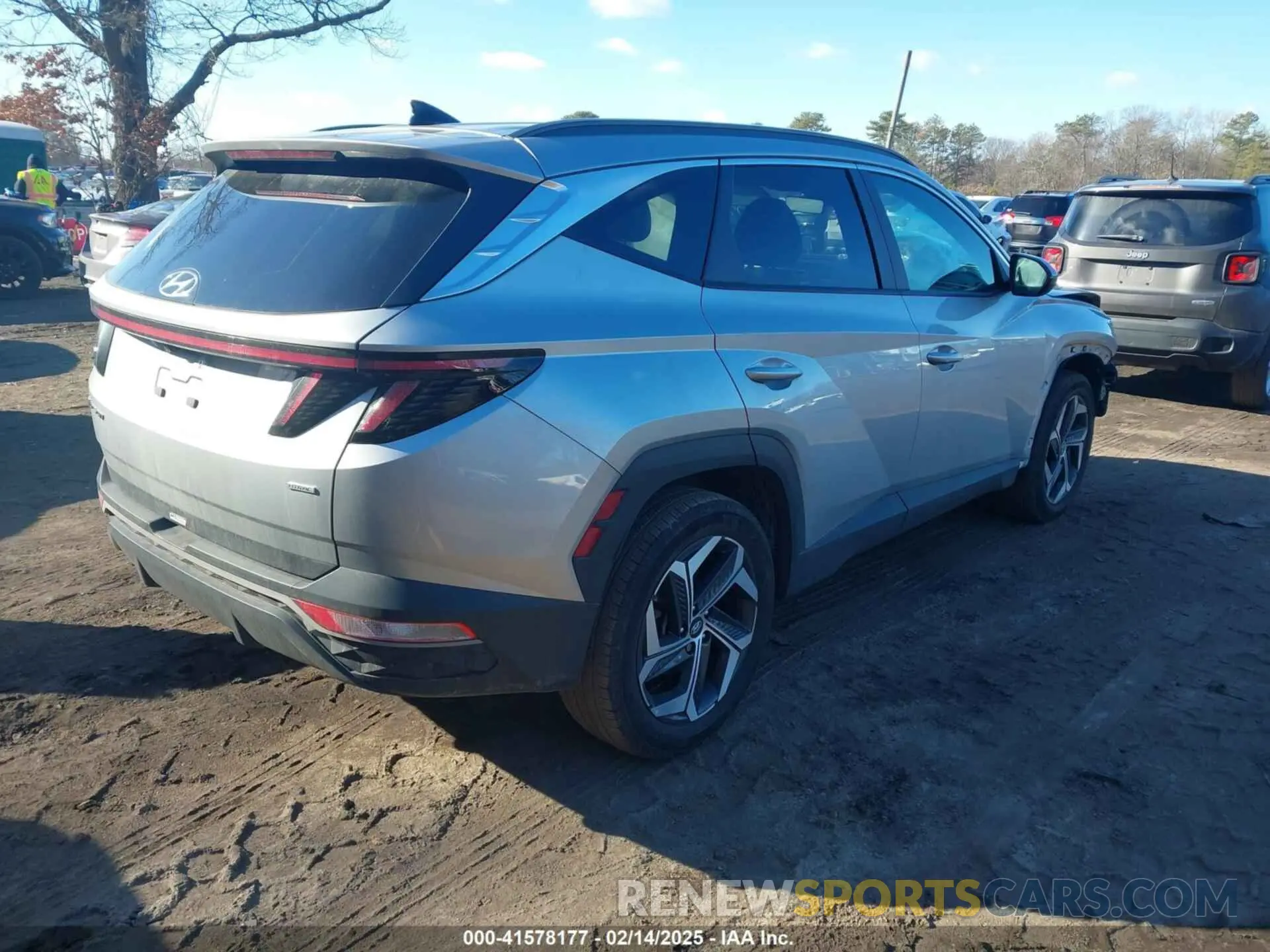 4 Фотография поврежденного автомобиля 5NMJFCAE8PH183074 HYUNDAI TUCSON 2023
