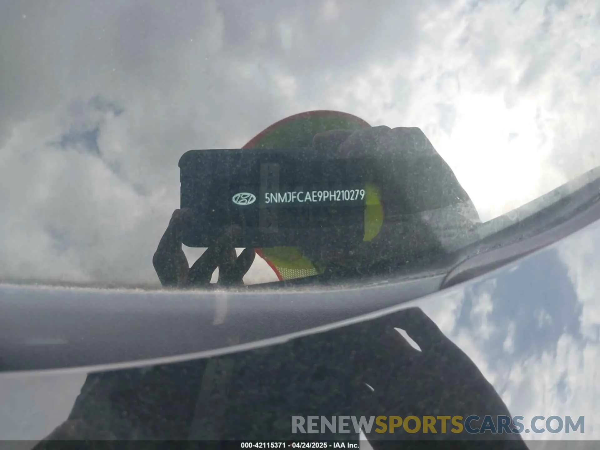 9 Photograph of a damaged car 5NMJFCAE9PH210279 HYUNDAI TUCSON 2023
