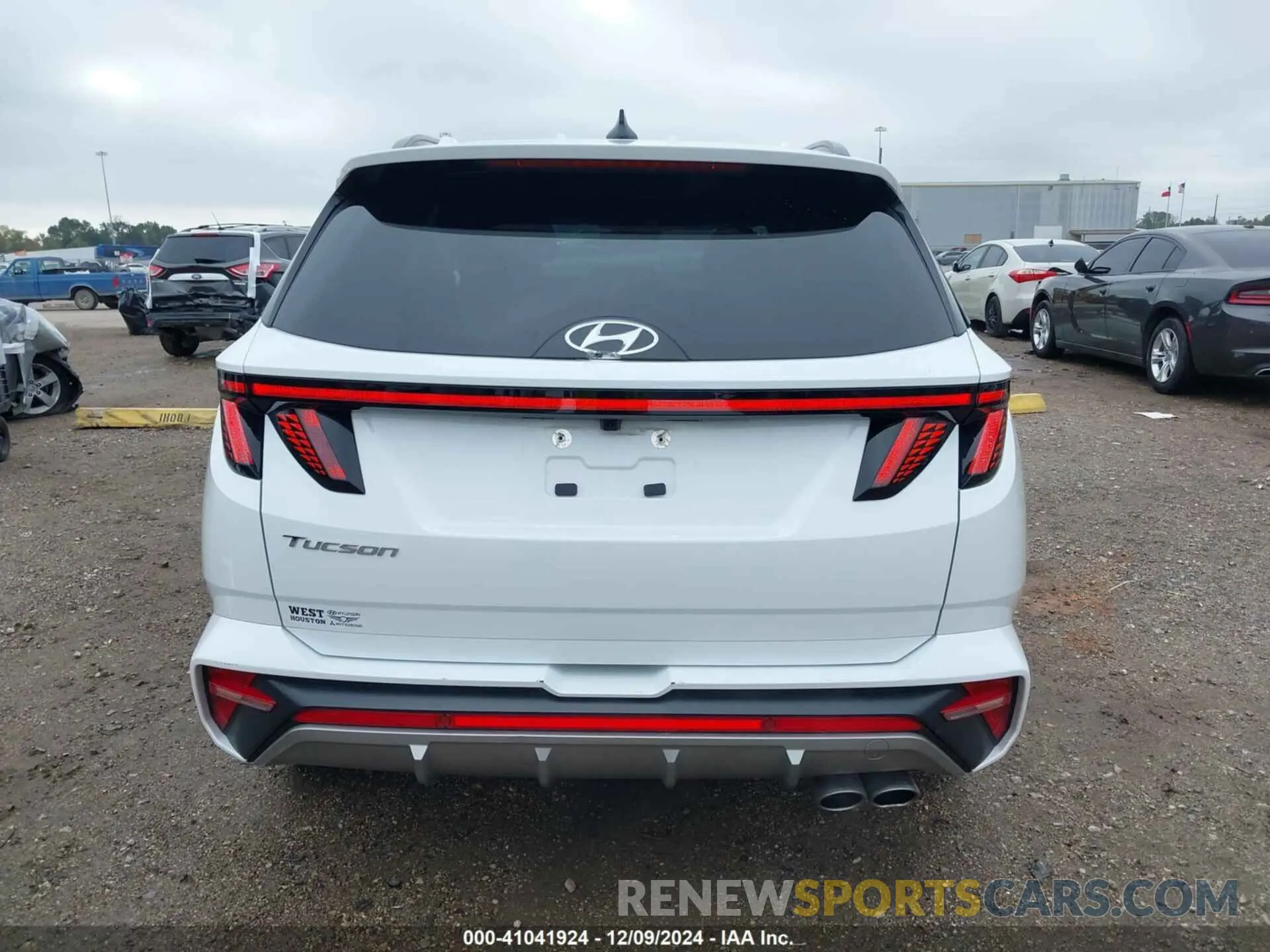 17 Photograph of a damaged car KM8JF3AE2PU205686 HYUNDAI TUCSON 2023