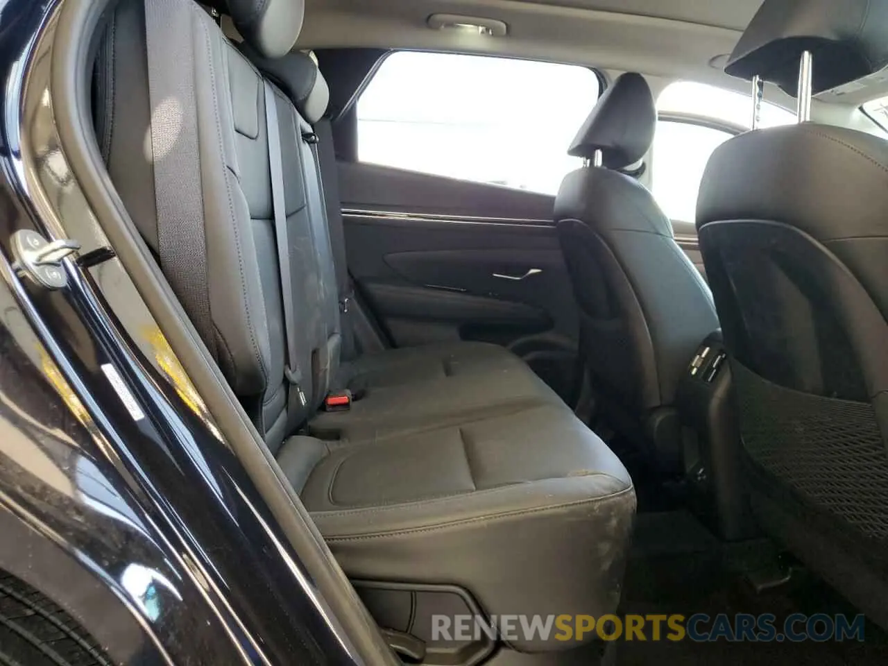 11 Photograph of a damaged car KM8JFCA15PU106423 HYUNDAI TUCSON 2023