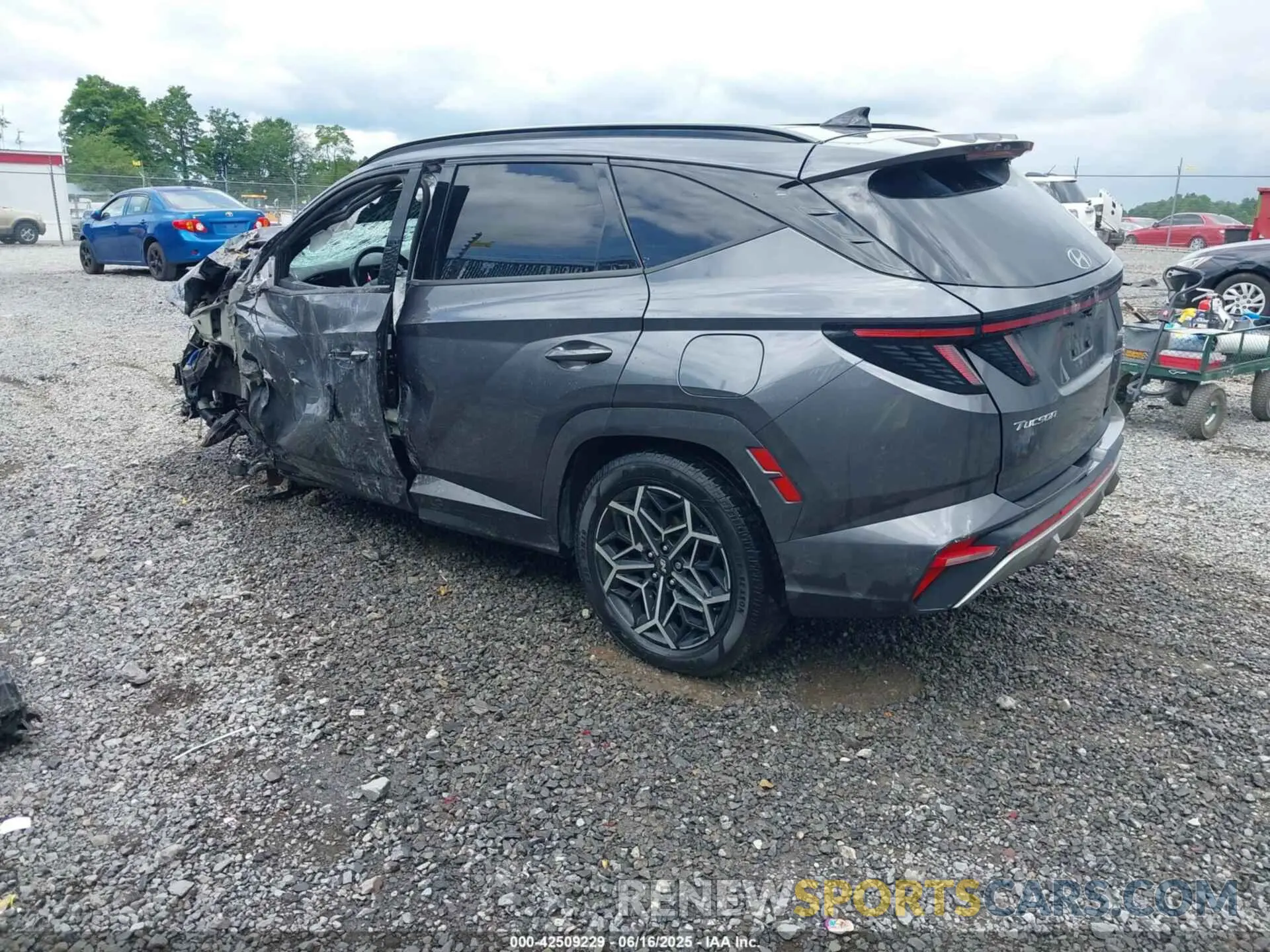 3 Фотография поврежденного автомобиля KM8JFCAE8PU185752 HYUNDAI TUCSON 2023