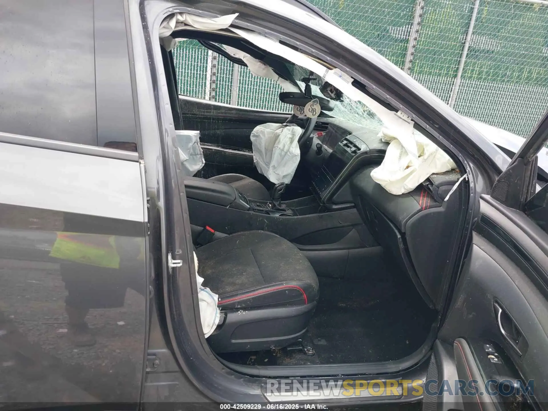 5 Фотография поврежденного автомобиля KM8JFCAE8PU185752 HYUNDAI TUCSON 2023