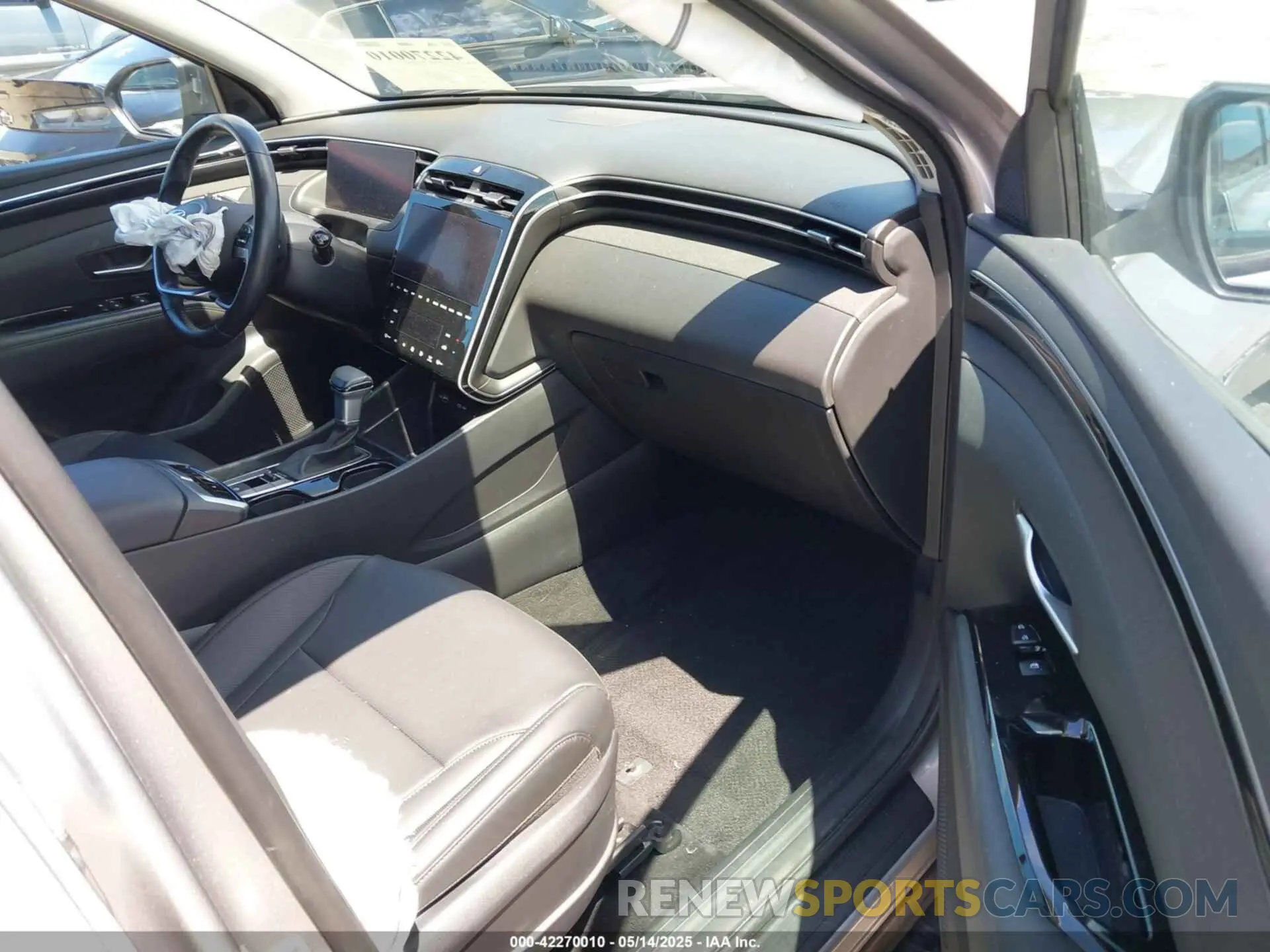 5 Photograph of a damaged car KM8JFCAEXPU261133 HYUNDAI TUCSON 2023