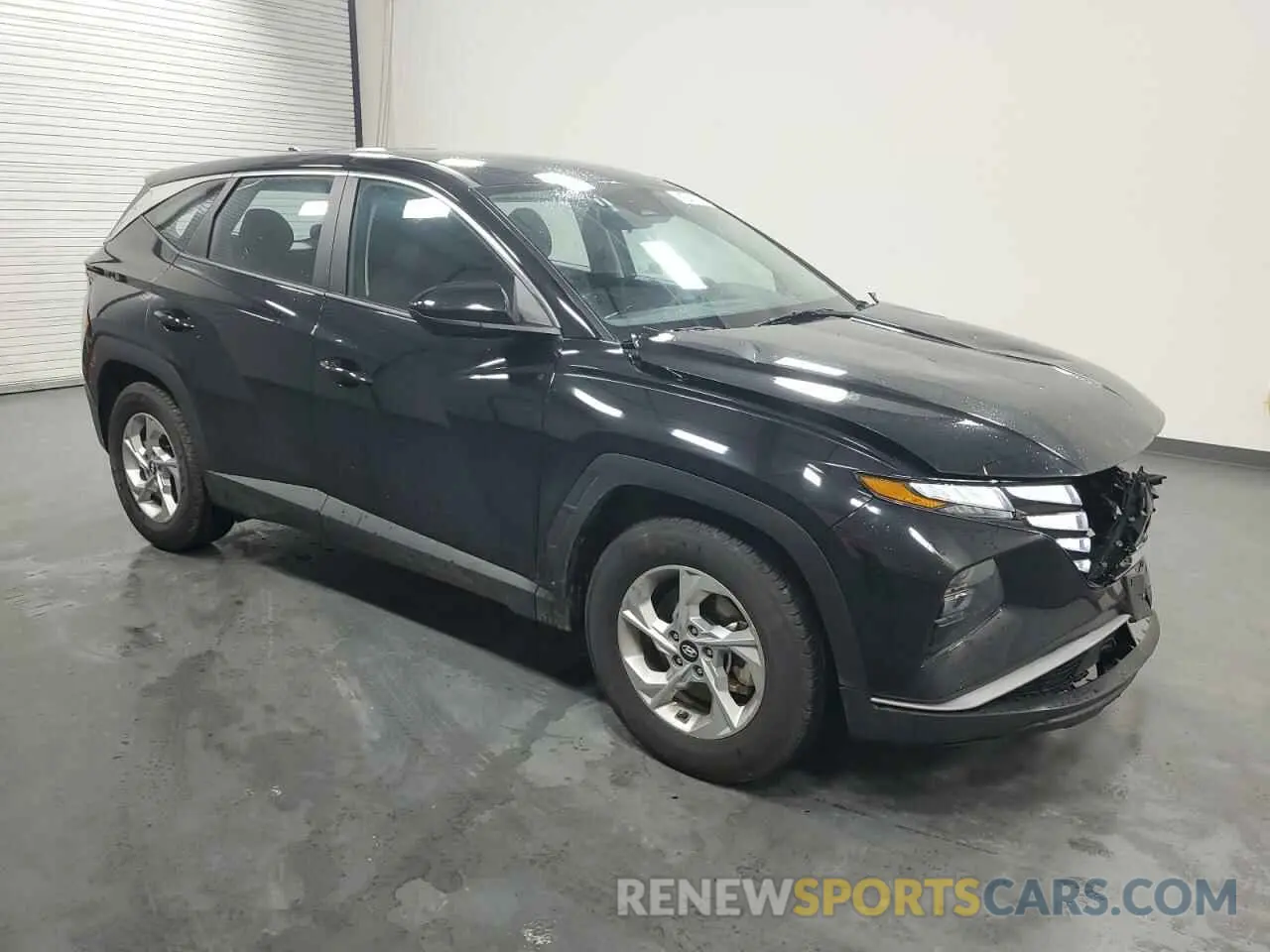 4 Photograph of a damaged car 5NMJA3DE1RH347648 HYUNDAI TUCSON 2024