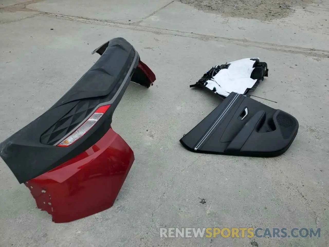 13 Photograph of a damaged car 5NMJA3DE4RH433116 HYUNDAI TUCSON 2024