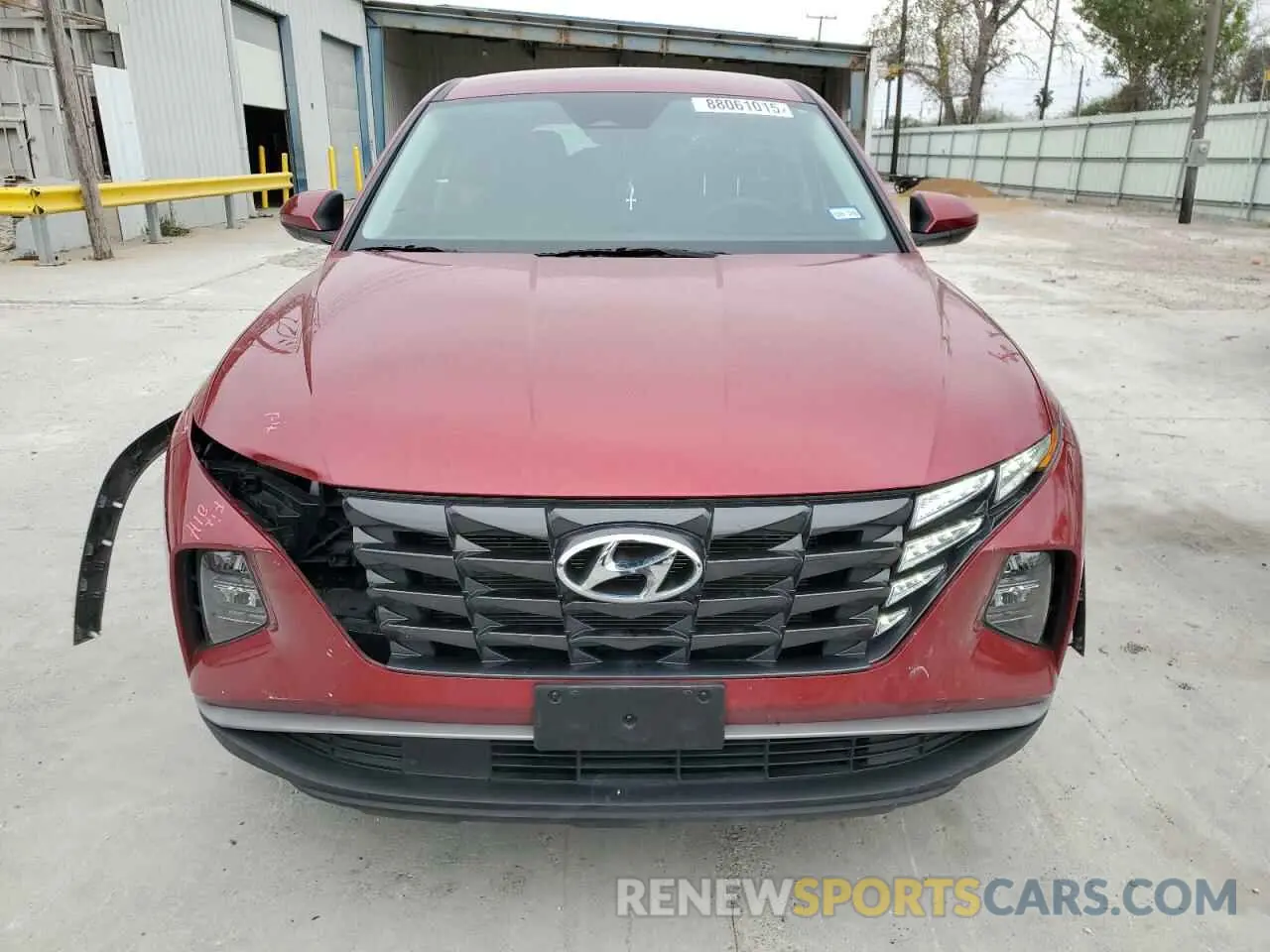 5 Photograph of a damaged car 5NMJA3DE4RH433116 HYUNDAI TUCSON 2024