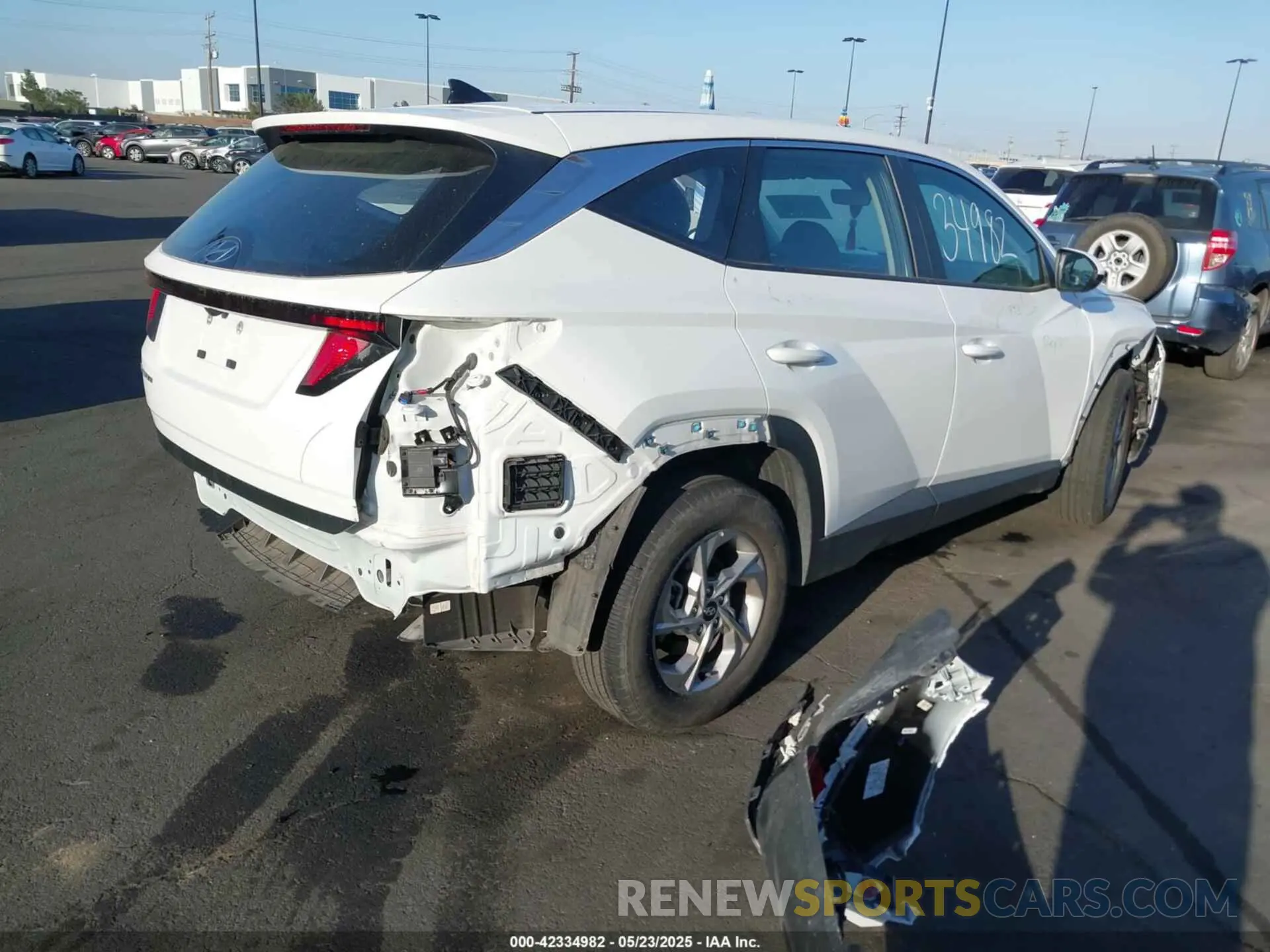 4 Фотография поврежденного автомобиля 5NMJA3DE4RH434346 HYUNDAI TUCSON 2024