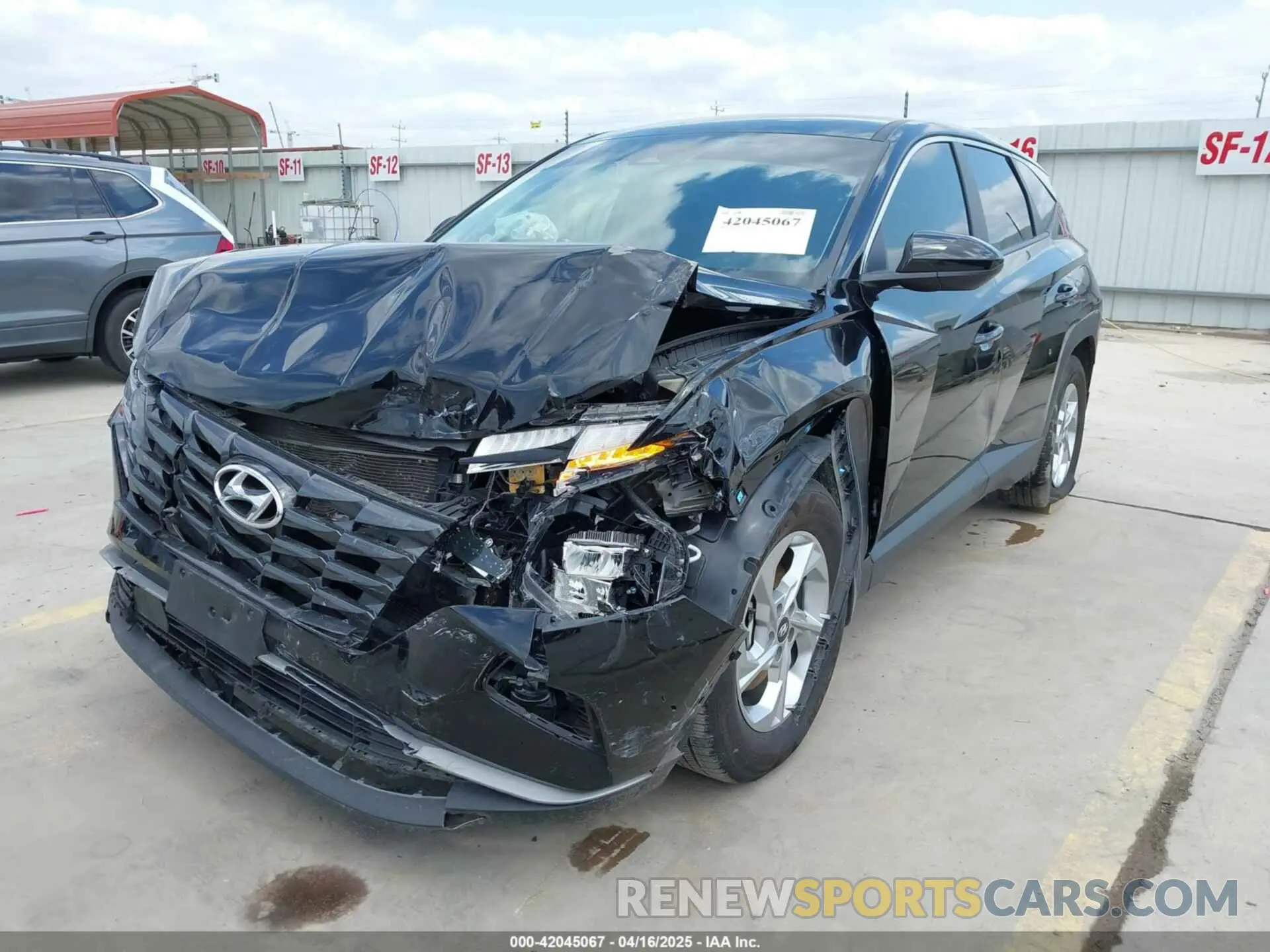 2 Photograph of a damaged car 5NMJA3DE5RH402456 HYUNDAI TUCSON 2024
