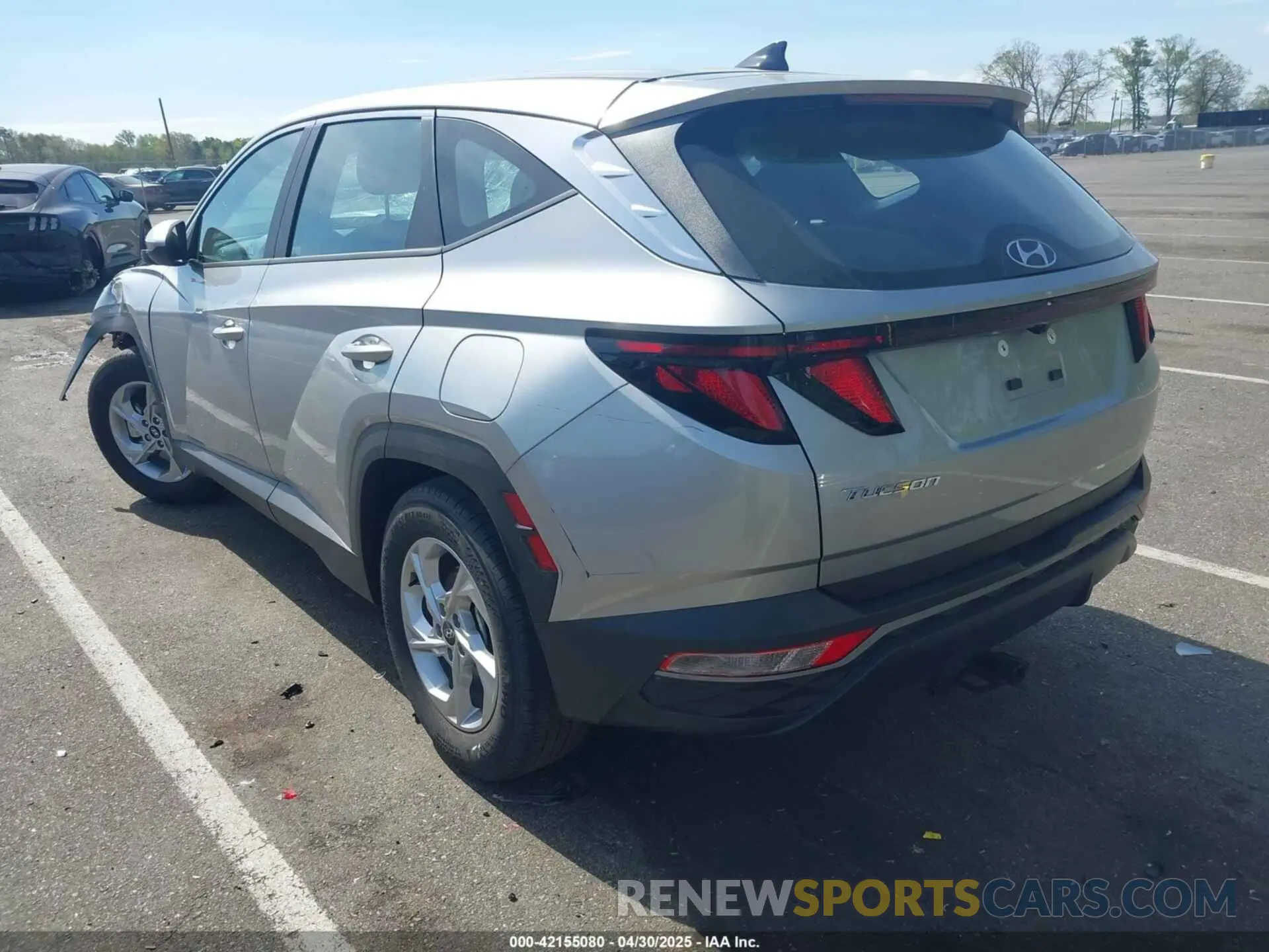 3 Photograph of a damaged car 5NMJA3DE7RH325329 HYUNDAI TUCSON 2024