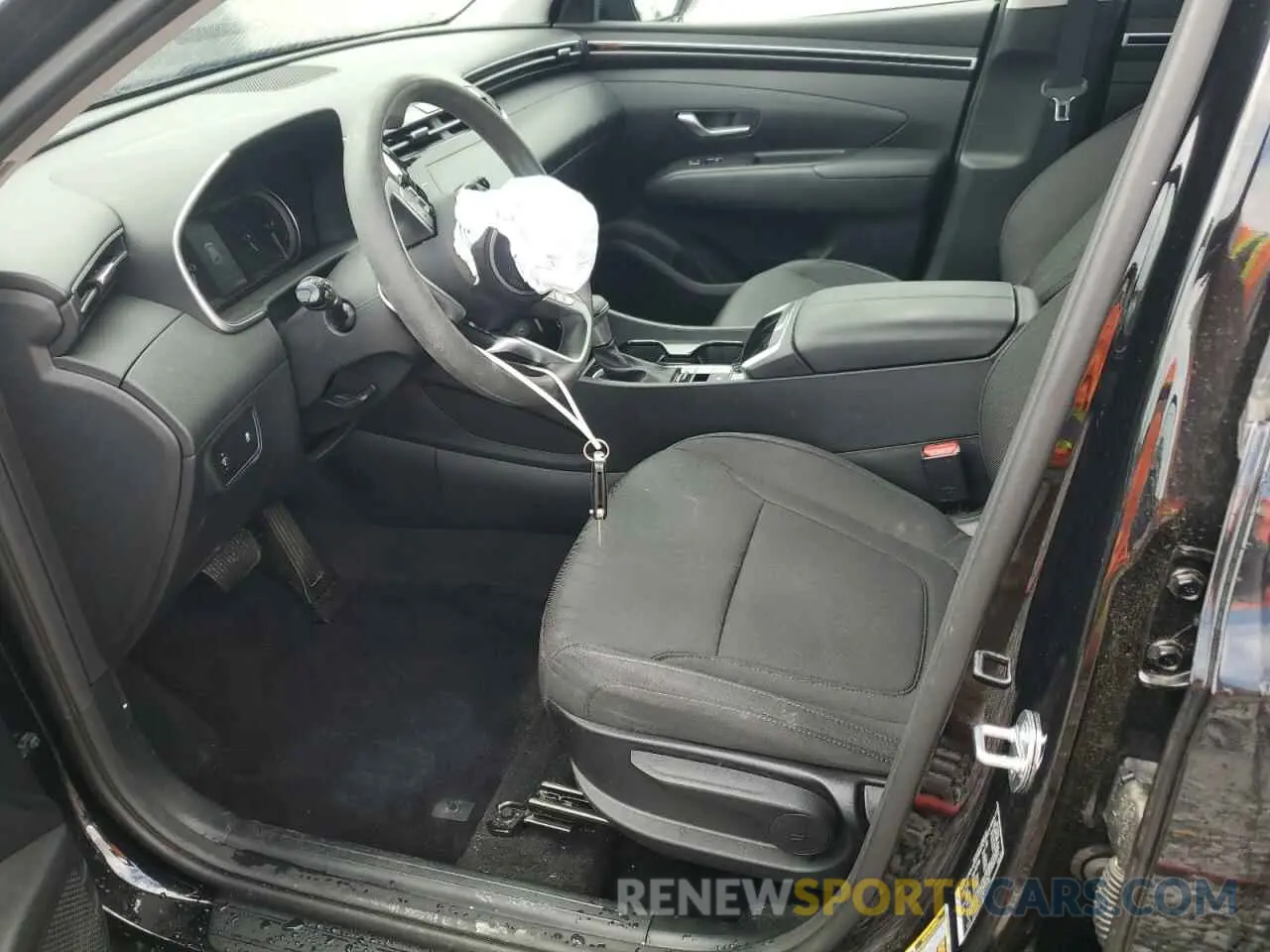 7 Photograph of a damaged car 5NMJA3DE7RH341112 HYUNDAI TUCSON 2024