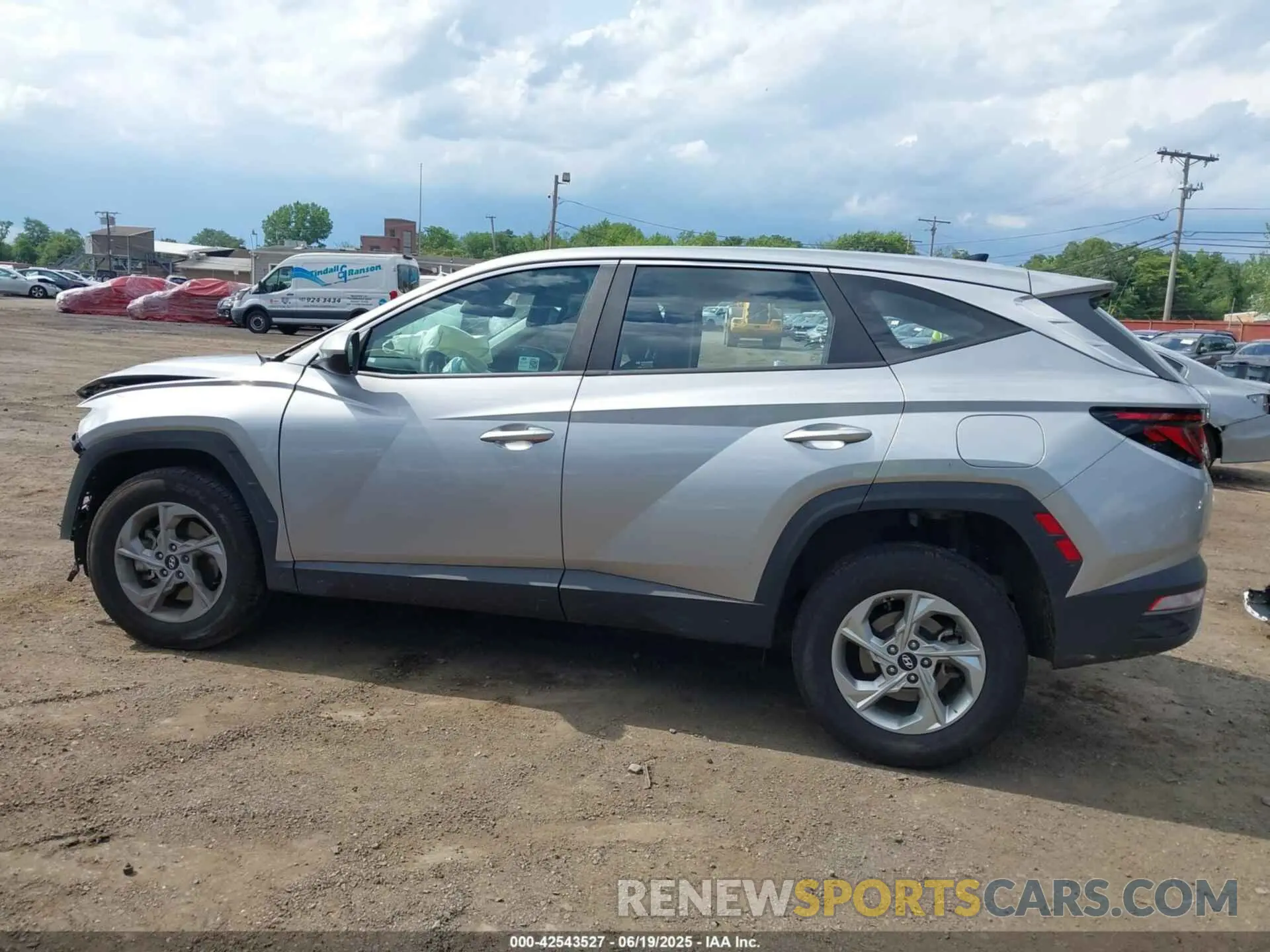 18 Photograph of a damaged car 5NMJACDE1RH432232 HYUNDAI TUCSON 2024