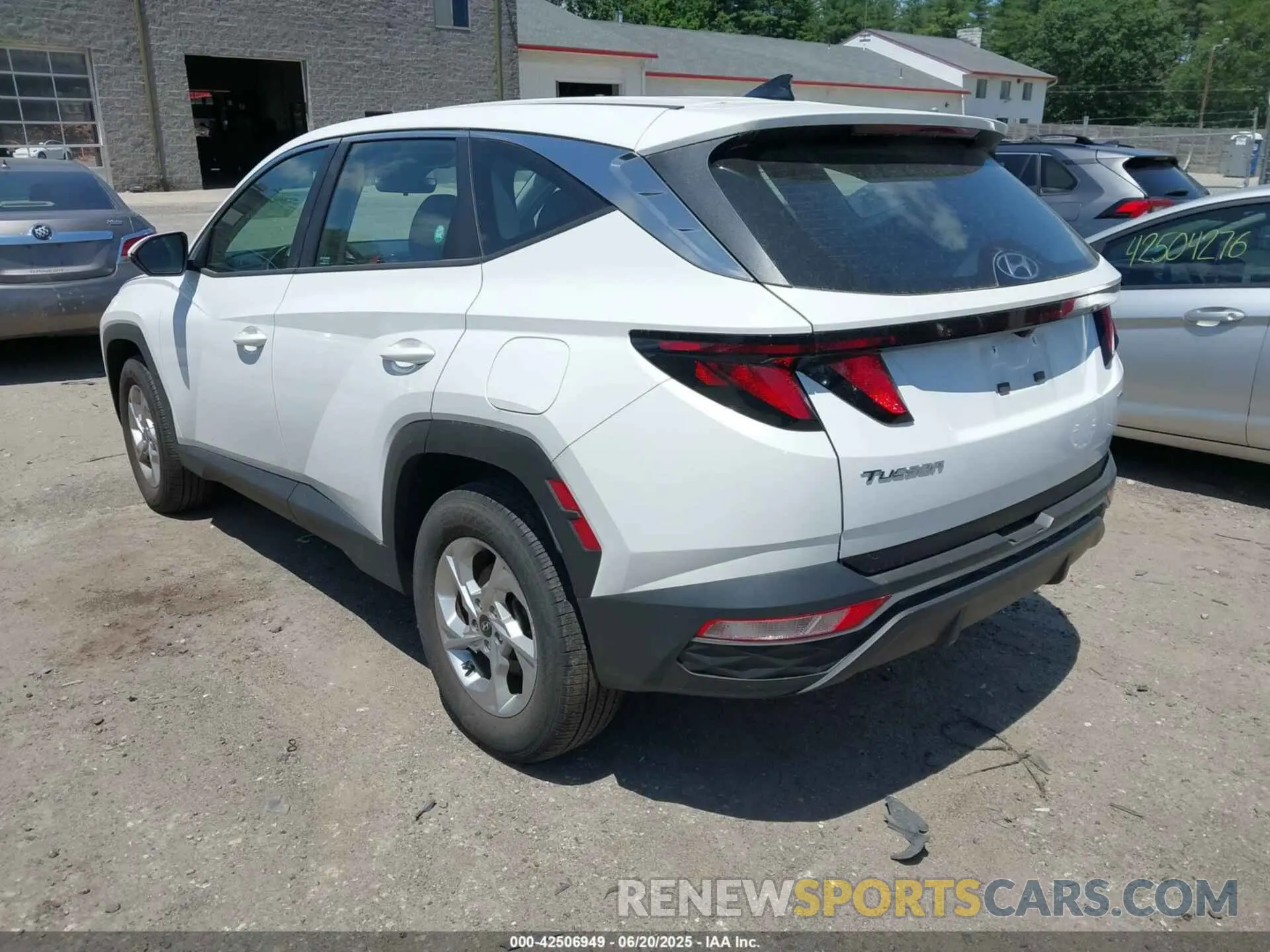3 Photograph of a damaged car 5NMJACDEXRH301073 HYUNDAI TUCSON 2024