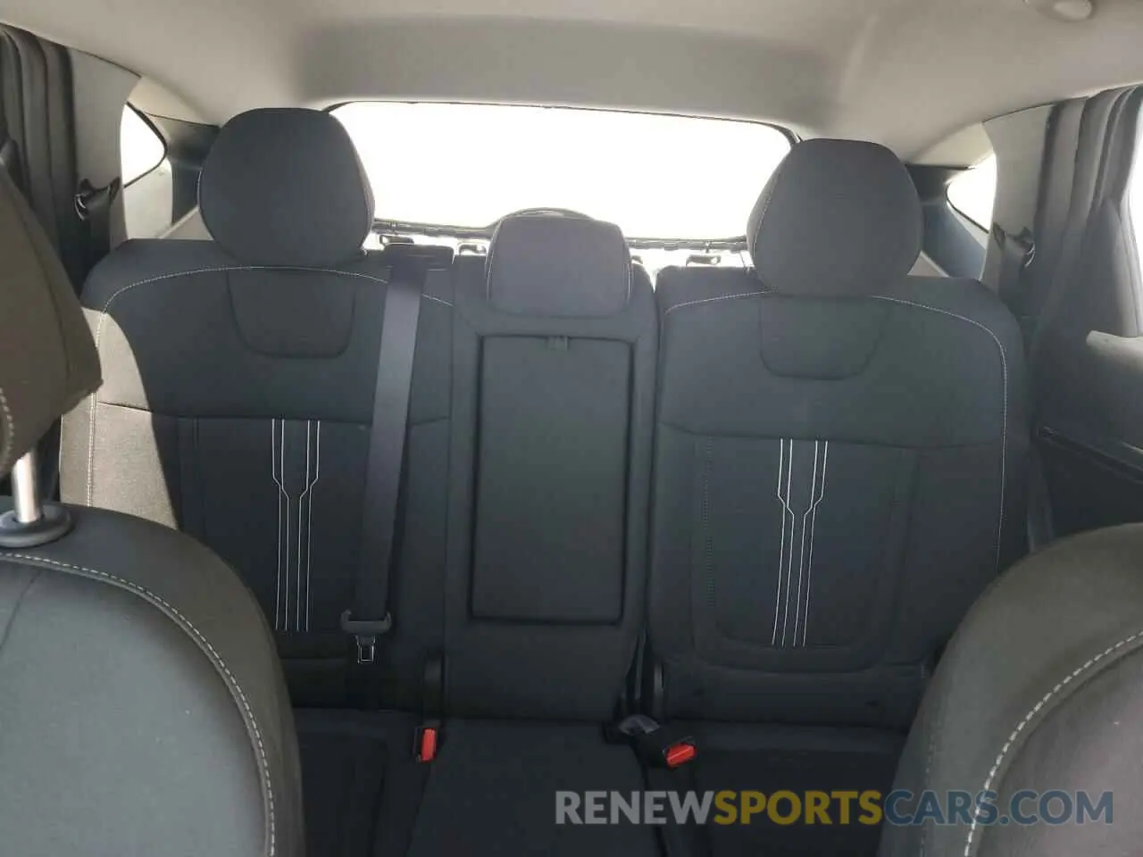 10 Photograph of a damaged car 5NMJB3DE0RH329848 HYUNDAI TUCSON 2024