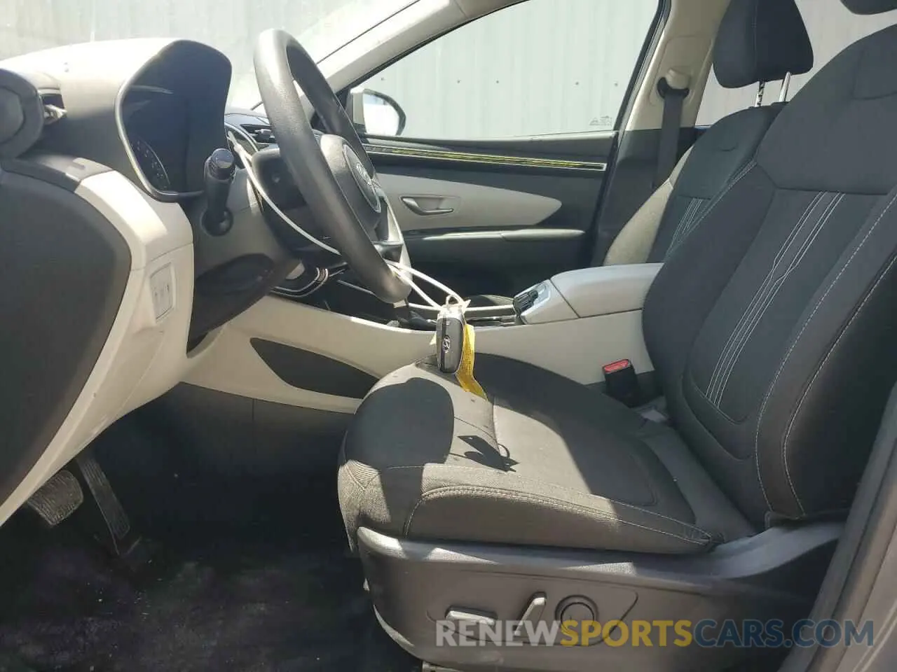 7 Photograph of a damaged car 5NMJB3DE0RH329848 HYUNDAI TUCSON 2024